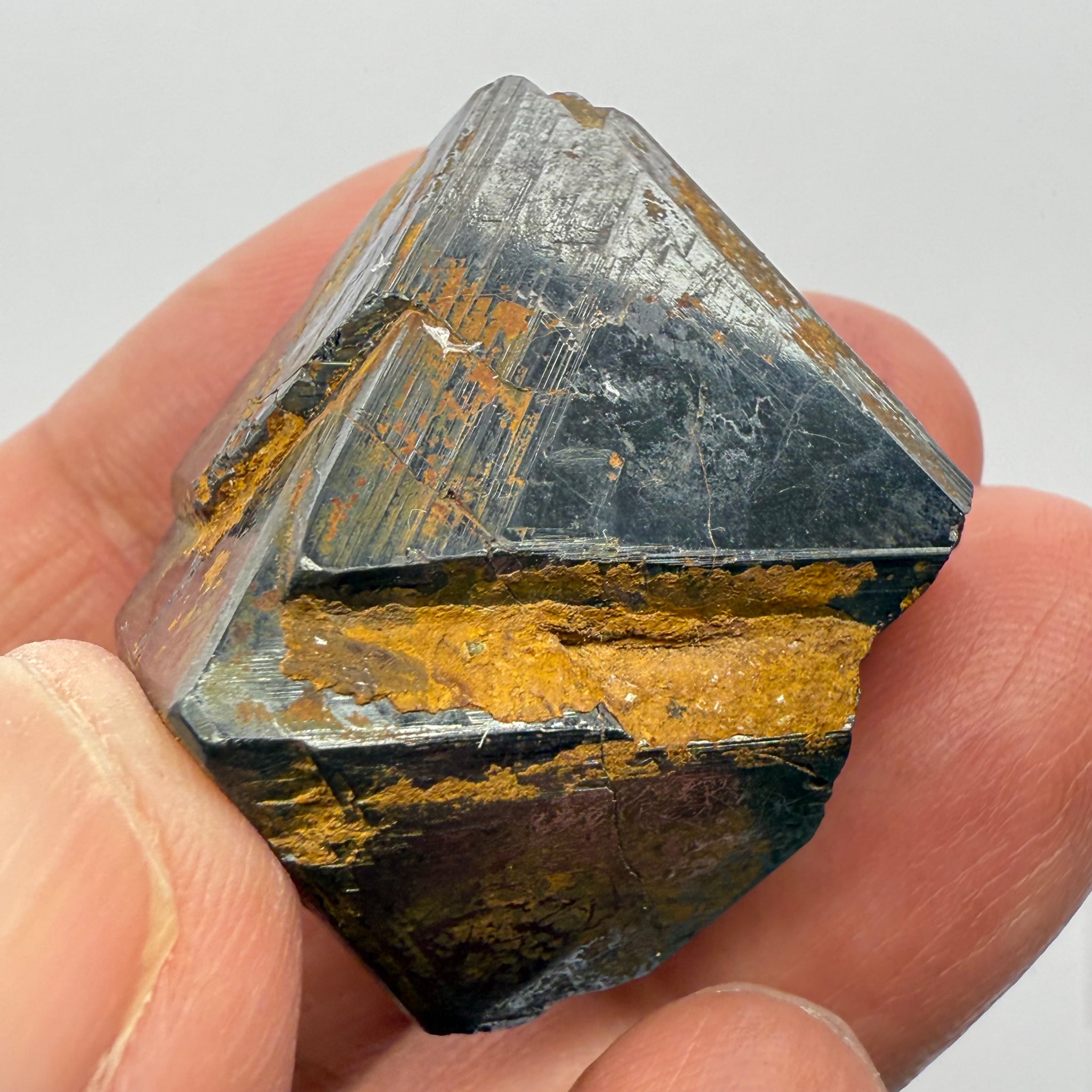 Magnetite Crystal, Merelani, same mining pit as Tanzanite, comes out with Tanzanite, Tanzania, Untreated Unheated. 43.80gm 26.8 x 28.4 x 29.1mm