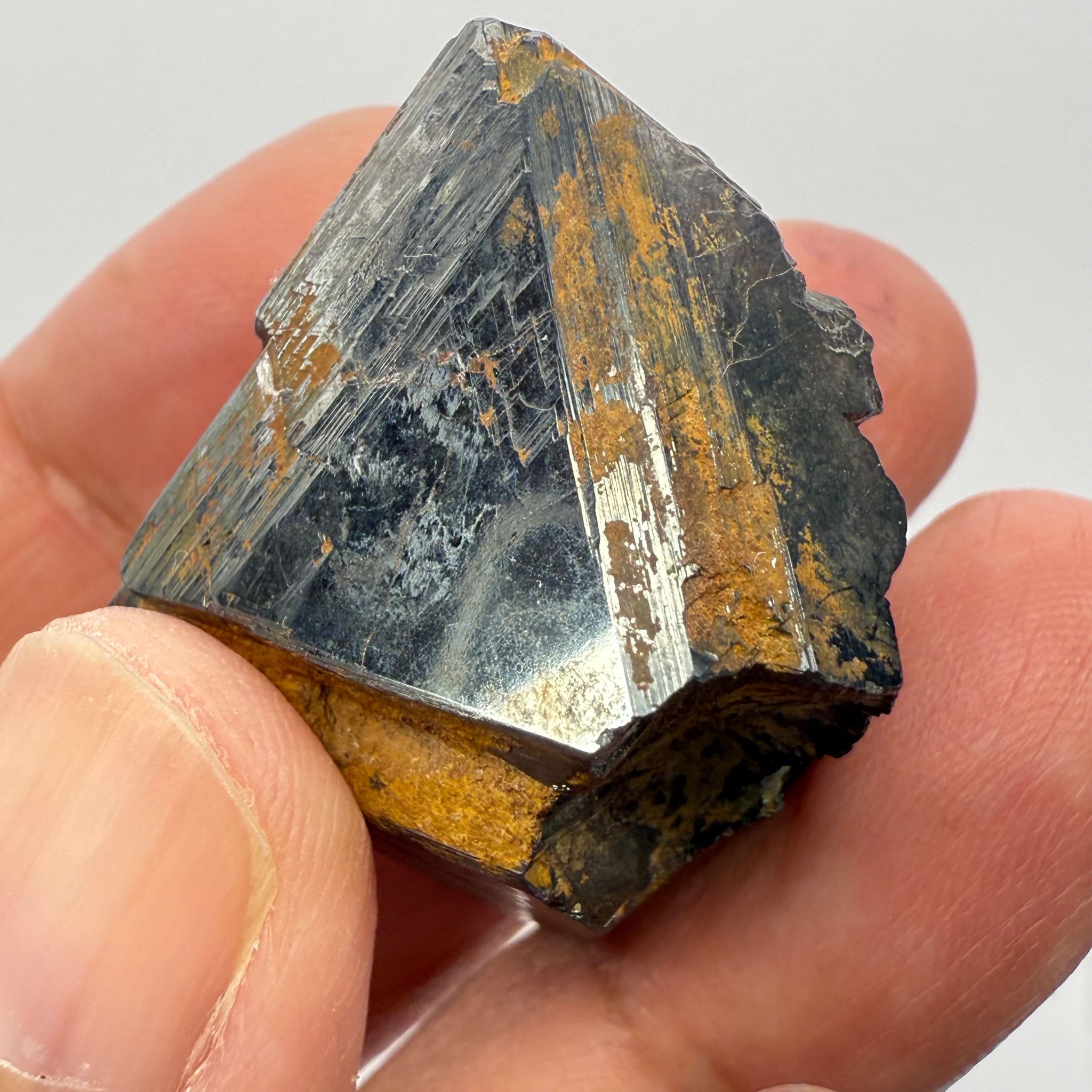 Magnetite Crystal, Merelani, same mining pit as Tanzanite, comes out with Tanzanite, Tanzania, Untreated Unheated. 43.80gm 26.8 x 28.4 x 29.1mm
