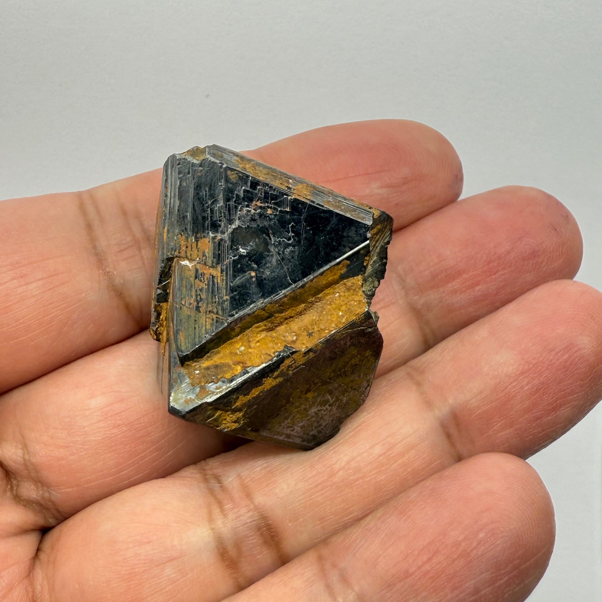 Magnetite Crystal, Merelani, same mining pit as Tanzanite, comes out with Tanzanite, Tanzania, Untreated Unheated. 43.80gm 26.8 x 28.4 x 29.1mm