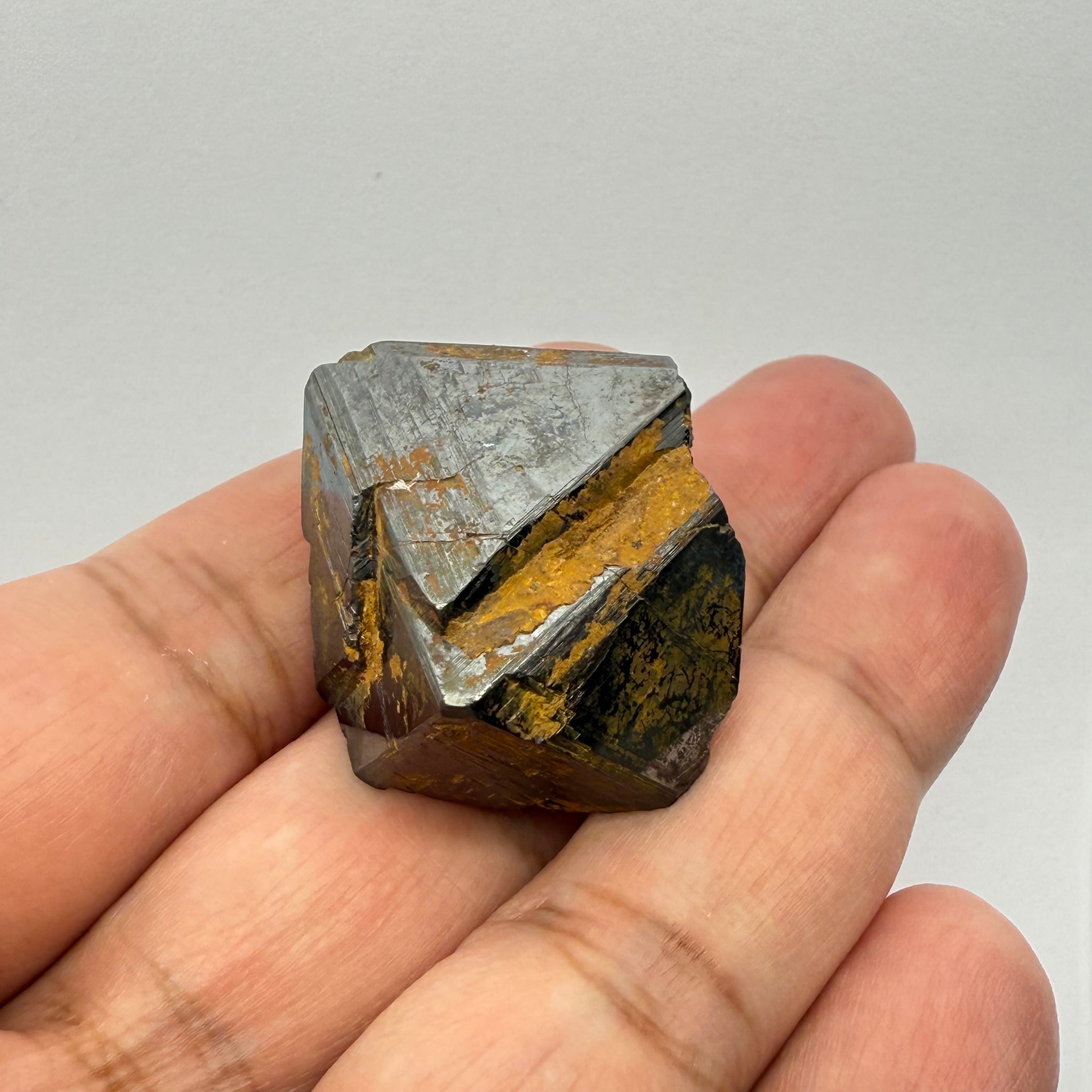 Magnetite Crystal, Merelani, same mining pit as Tanzanite, comes out with Tanzanite, Tanzania, Untreated Unheated. 43.80gm 26.8 x 28.4 x 29.1mm