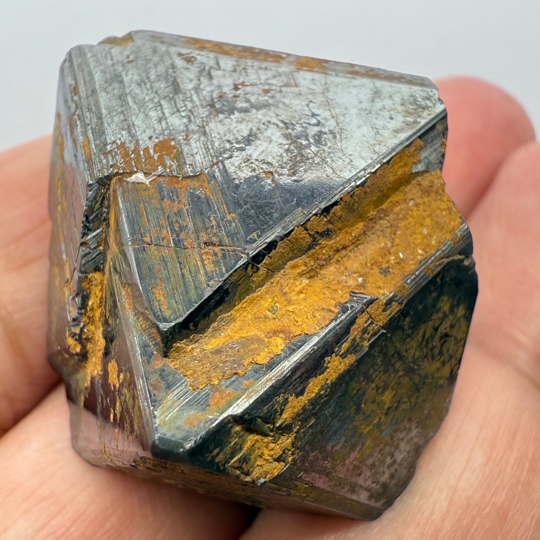 Magnetite Crystal, Merelani, same mining pit as Tanzanite, comes out with Tanzanite, Tanzania, Untreated Unheated. 43.80gm 26.8 x 28.4 x 29.1mm