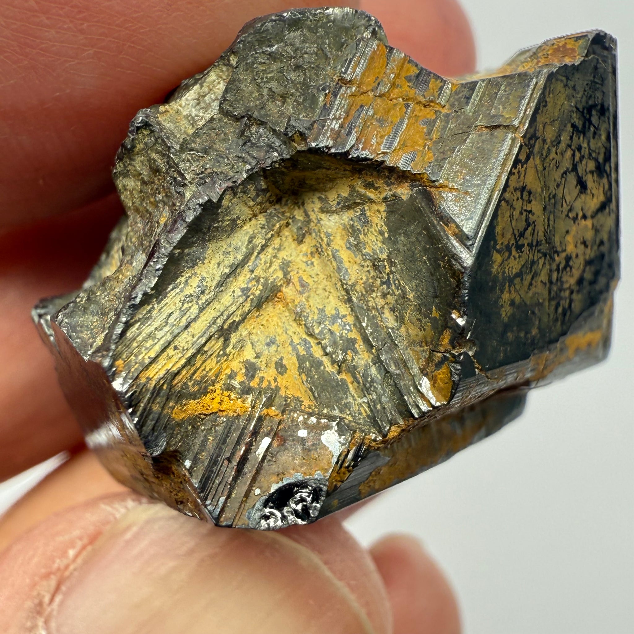 Magnetite Crystal, Merelani, same mining pit as Tanzanite, comes out with Tanzanite, Tanzania, Untreated Unheated. 43.80gm 26.8 x 28.4 x 29.1mm