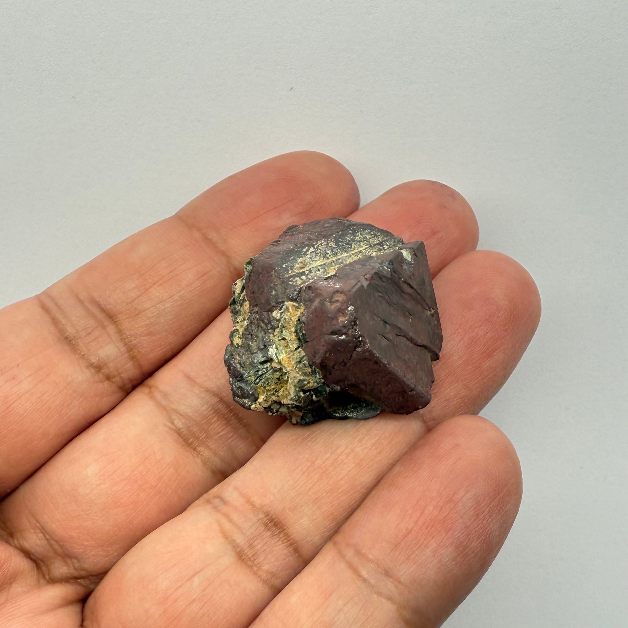 Magnetite Crystal, Merelani, same mining pit as Tanzanite, comes out with Tanzanite, Tanzania, Untreated Unheated. 29.90gm 24.7 x 27.8 x 27mm