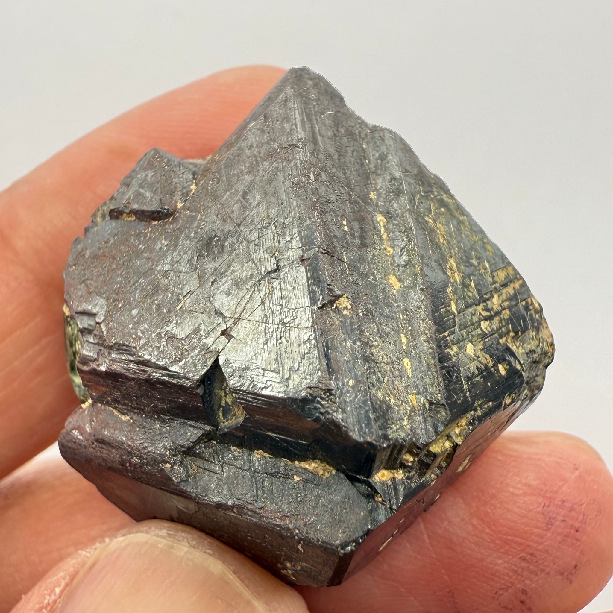 Magnetite Crystal, Merelani, same mining pit as Tanzanite, comes out with Tanzanite, Tanzania, Untreated Unheated. 36.40gm 30.1 x 26.6 x 20.4mm