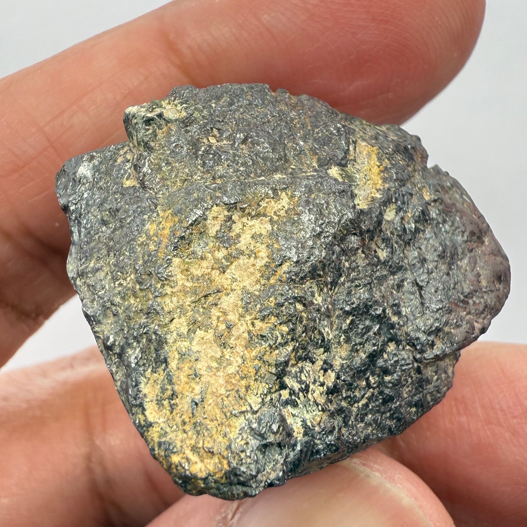 Magnetite Crystal, Merelani, same mining pit as Tanzanite, comes out with Tanzanite, Tanzania, Untreated Unheated. 36.40gm 30.1 x 26.6 x 20.4mm