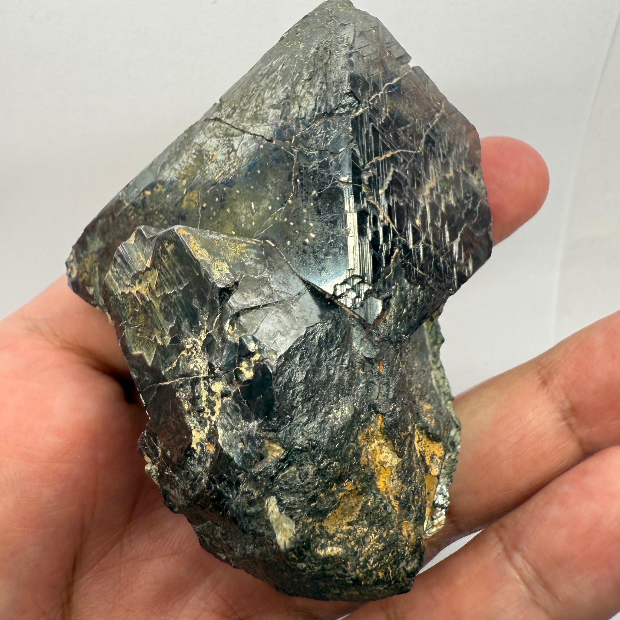 Magnetite Crystal, Merelani, same mining pit as Tanzanite, comes out with Tanzanite, Tanzania, Untreated Unheated. 376.10gm 66.1 x 69.8 x 65.8mm