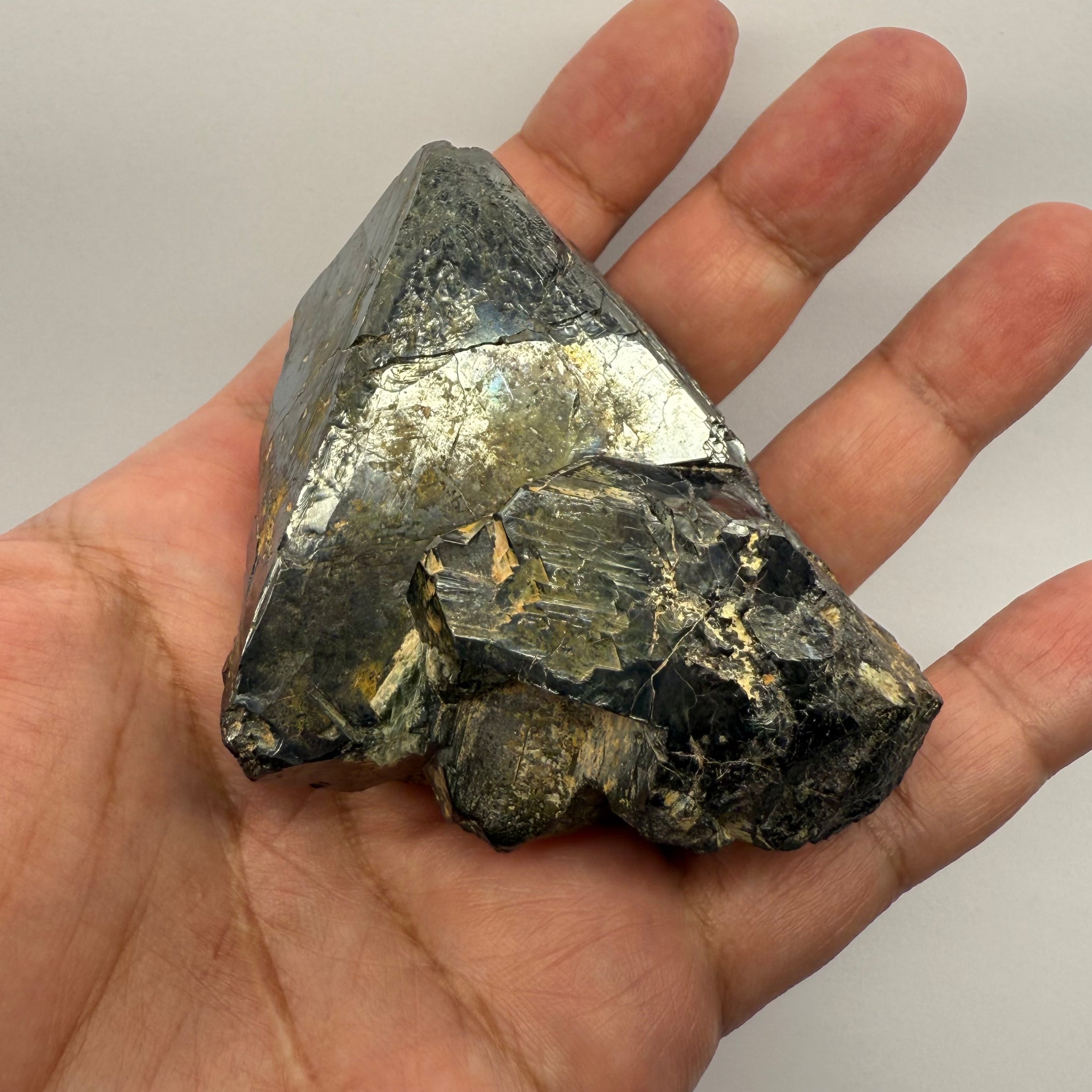 Magnetite Crystal, Merelani, same mining pit as Tanzanite, comes out with Tanzanite, Tanzania, Untreated Unheated. 376.10gm 66.1 x 69.8 x 65.8mm