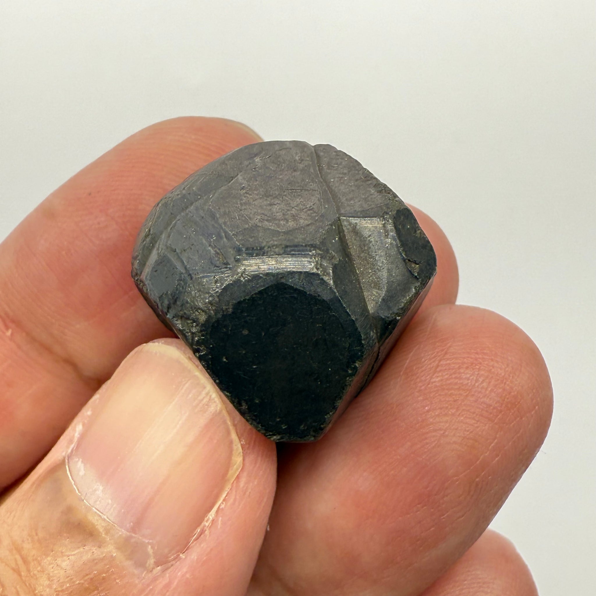 Alabandite Crystal, Merelani, same mining pit as Tanzanite, comes out with Tanzanite, Tanzania, Untreated Unheated. 15.30gm 23.3 x 18.2 x 15.6mm