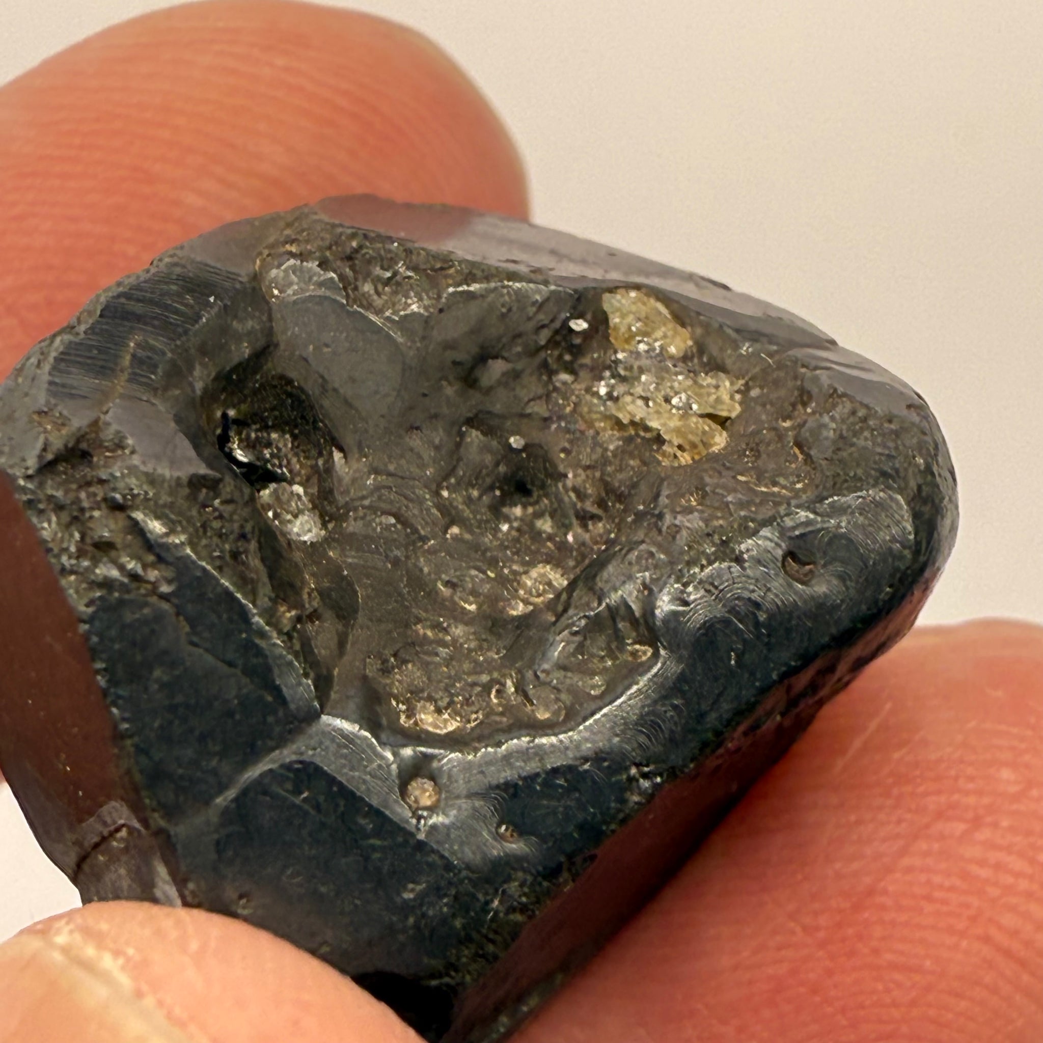Alabandite Crystal, Merelani, same mining pit as Tanzanite, comes out with Tanzanite, Tanzania, Untreated Unheated. 15.30gm 23.3 x 18.2 x 15.6mm