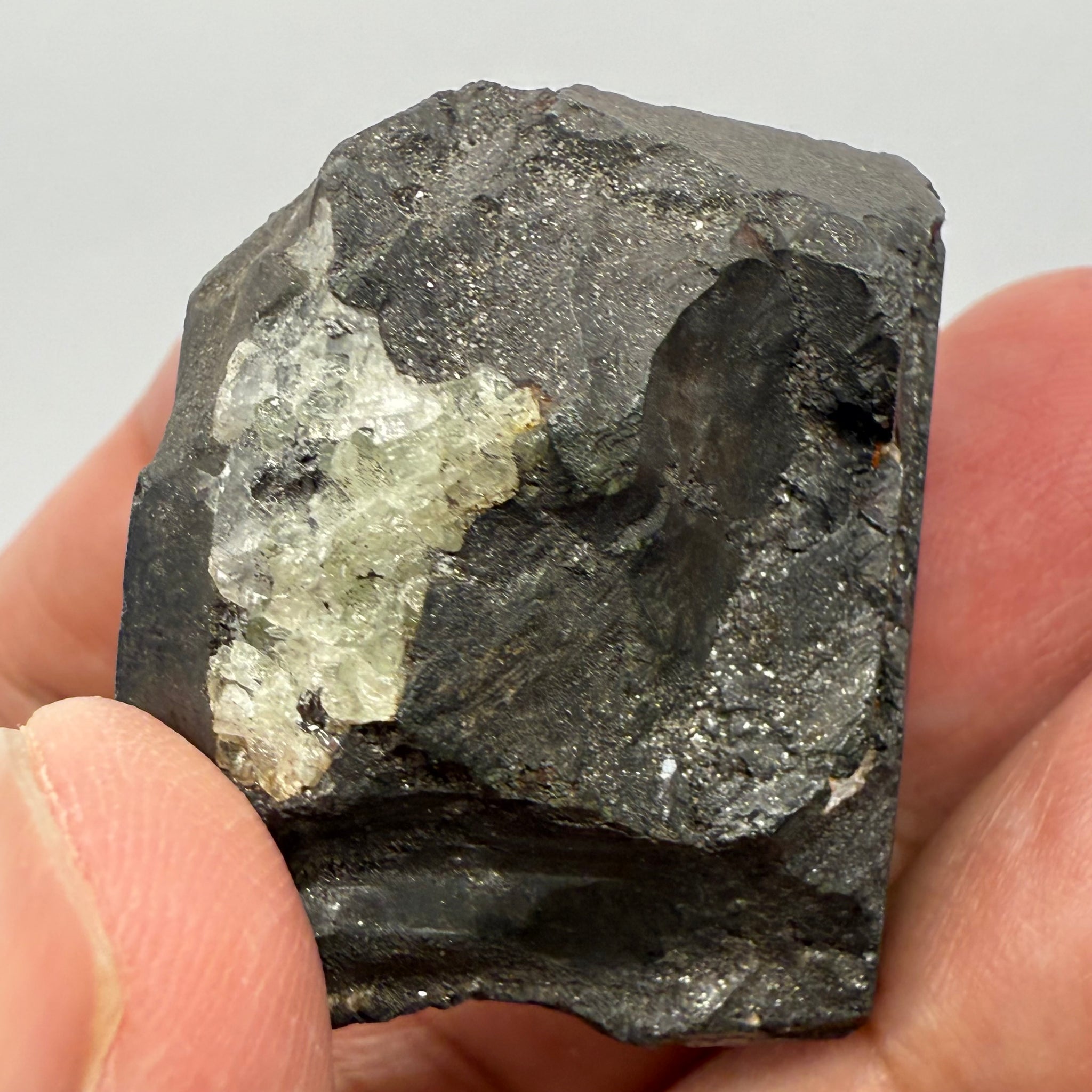 Alabandite Crystal, Merelani, same mining pit as Tanzanite, comes out with Tanzanite, Tanzania, Untreated Unheated. 53.50gm 30.60 x 34.9 x 31.7mm