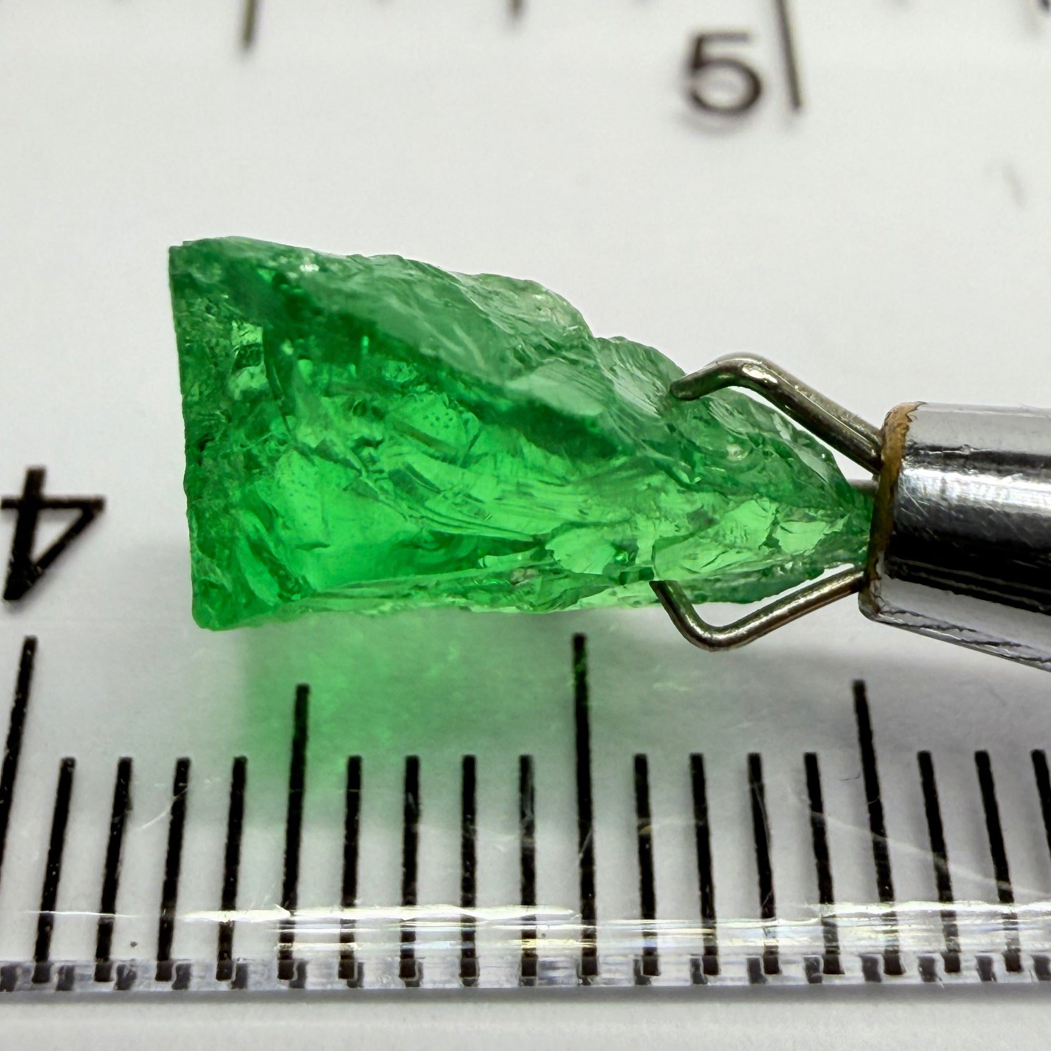 Tsavorite Garnet, 4.19ct, Tanzania, Untreated Unheated. Very slightly veiled, flattish shape