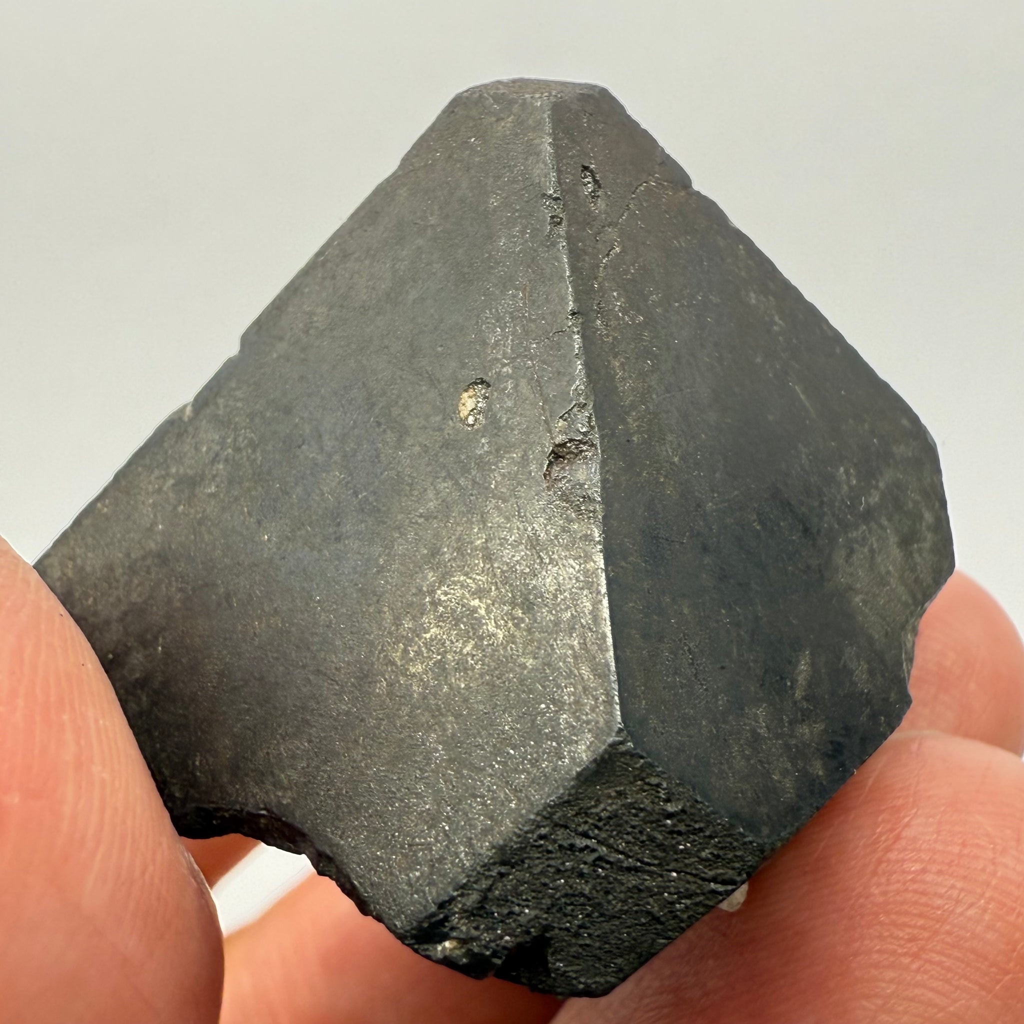 Alabandite Crystal, Merelani, same mining pit as Tanzanite, comes out with Tanzanite, Tanzania, Untreated Unheated. 53.50gm 30.60 x 34.9 x 31.7mm