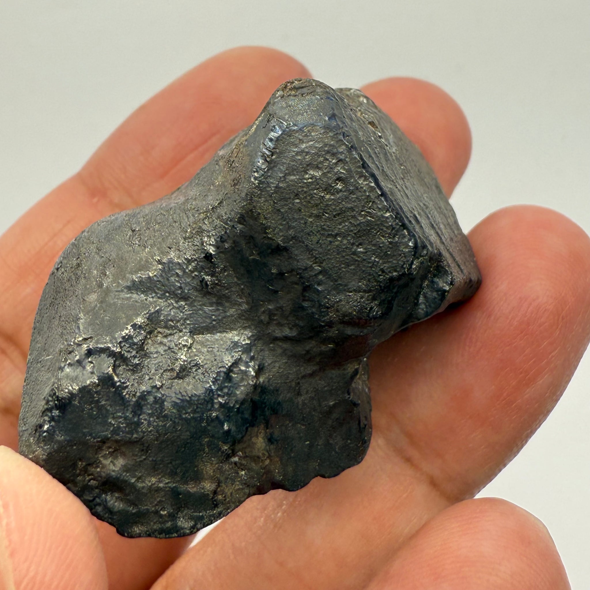 Alabandite Crystal, Merelani, same mining pit as Tanzanite, comes out with Tanzanite, Tanzania, Untreated Unheated. 53.0gm 50.3 x 29.5 x 25.5mm