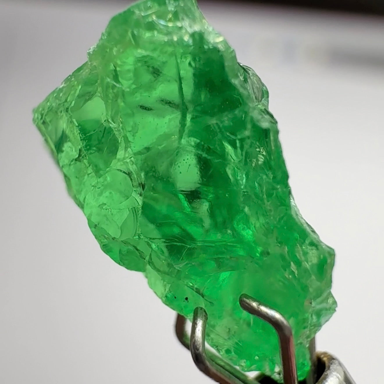 Tsavorite Garnet, 4.19ct, Tanzania, Untreated Unheated. Very slightly veiled, flattish shape