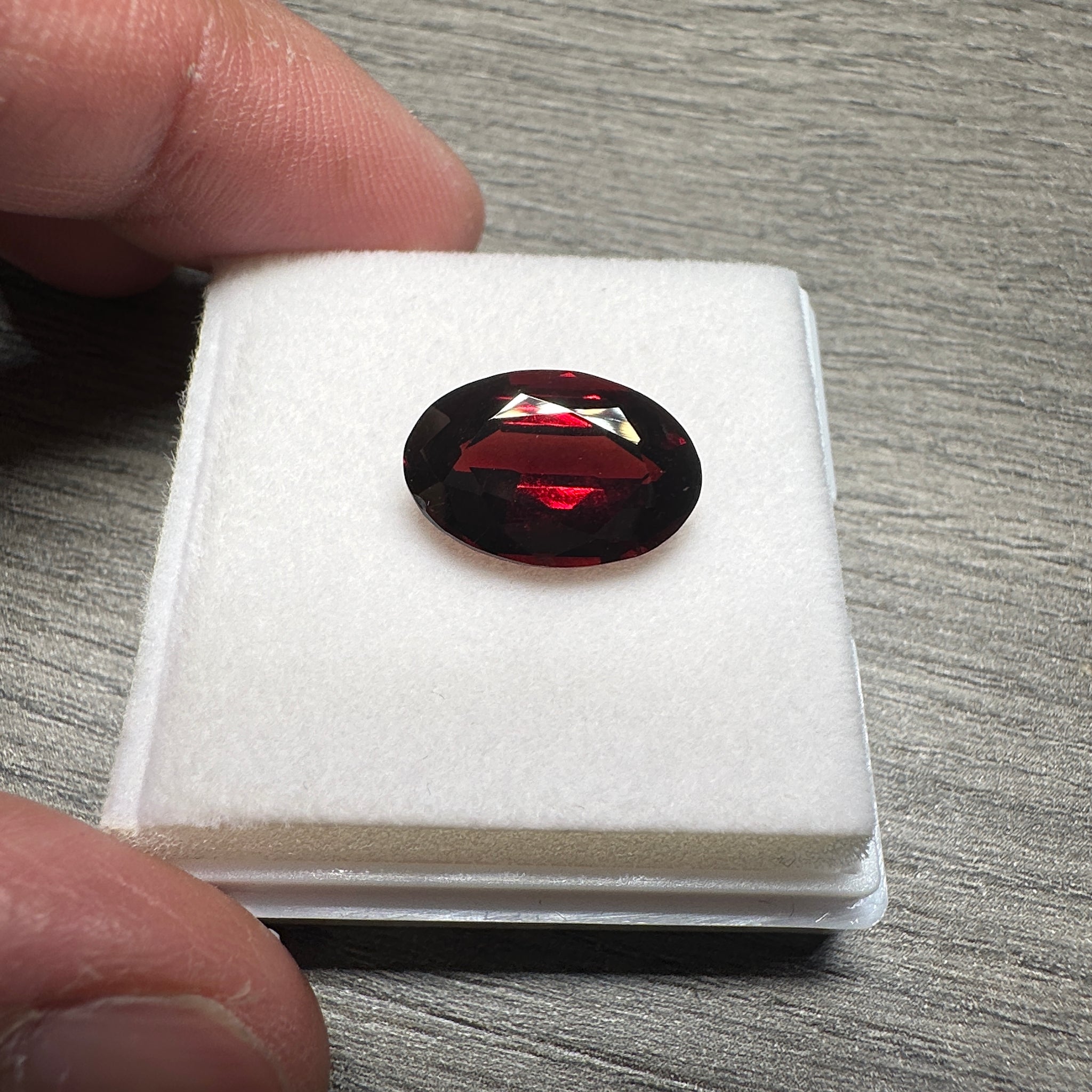 Umba Garnet, 7.09ct, Tanzania, Untreated Unheated, slight issue, see blue circle on picture