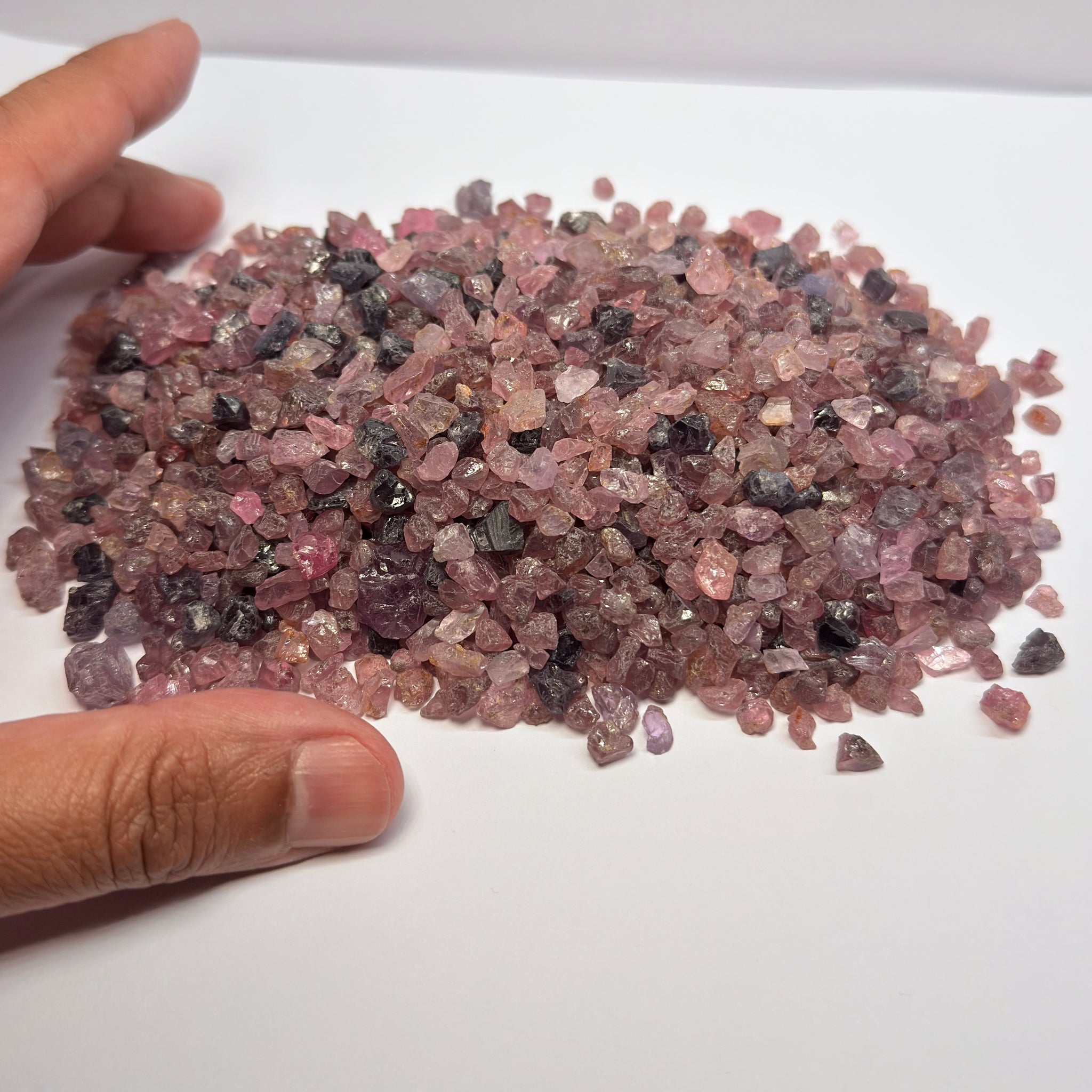 Mahenge Spinel Lot, 377.20gm / 1885ct, Mahenge, Tanzania, Untreated Unheated, melee sizes, 1.40ct average, at US$2 per gm that’s only US$0.40ct wholesale lot