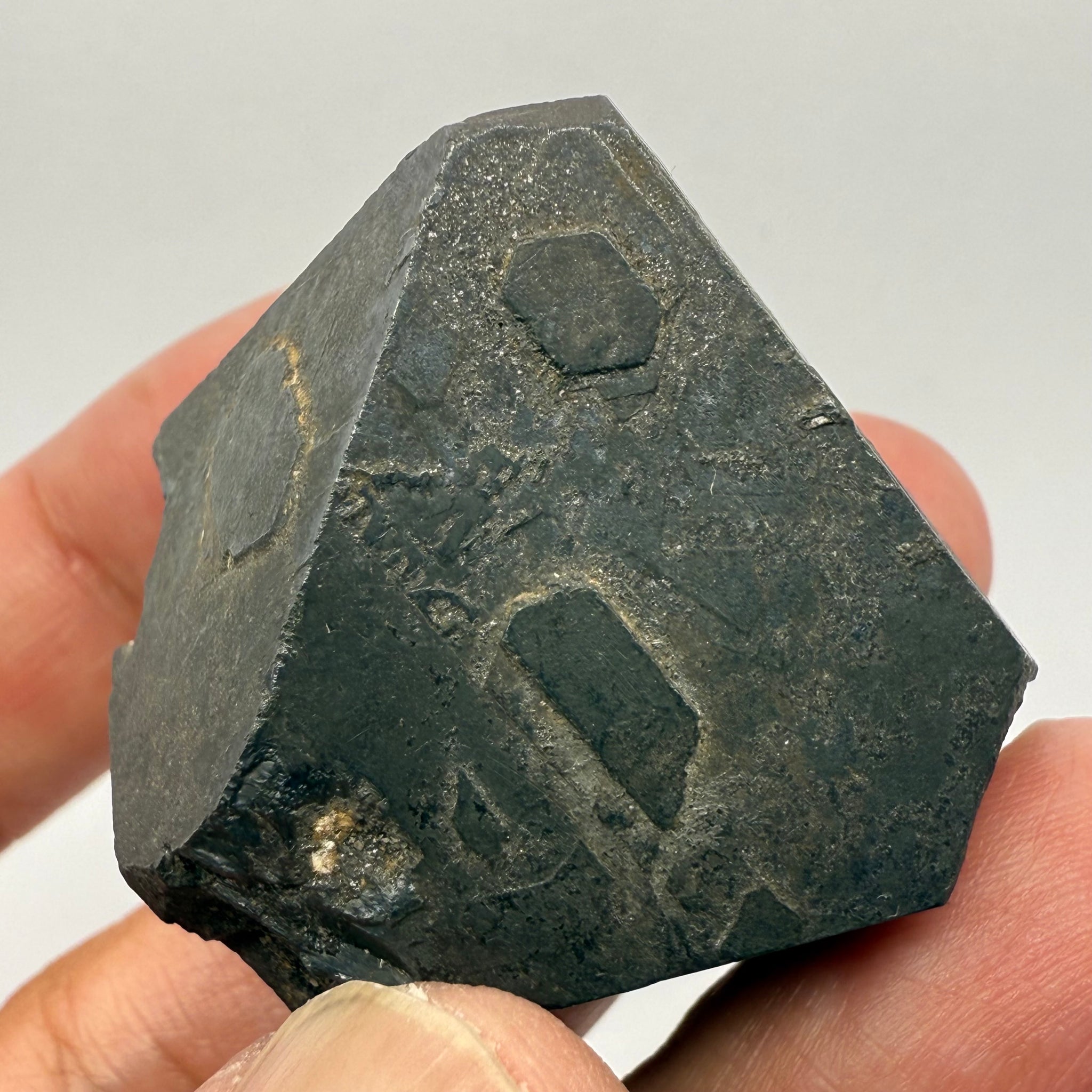 Alabandite Crystal, Merelani, same mining pit as Tanzanite, comes out with Tanzanite, Tanzania, Untreated Unheated. 64.9gm 38.2 x 37.5 x 39.7mm