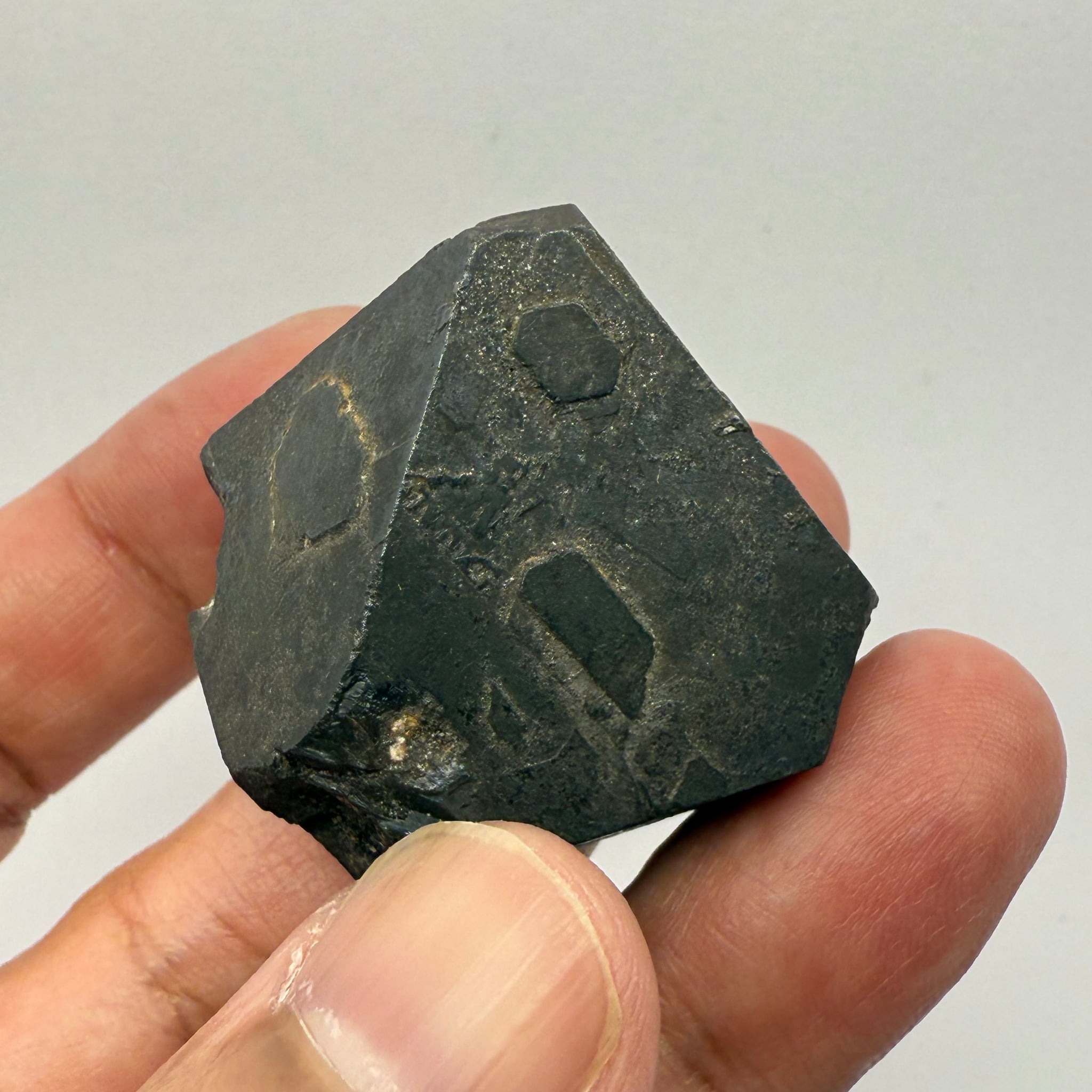 Alabandite Crystal, Merelani, same mining pit as Tanzanite, comes out with Tanzanite, Tanzania, Untreated Unheated. 64.9gm 38.2 x 37.5 x 39.7mm