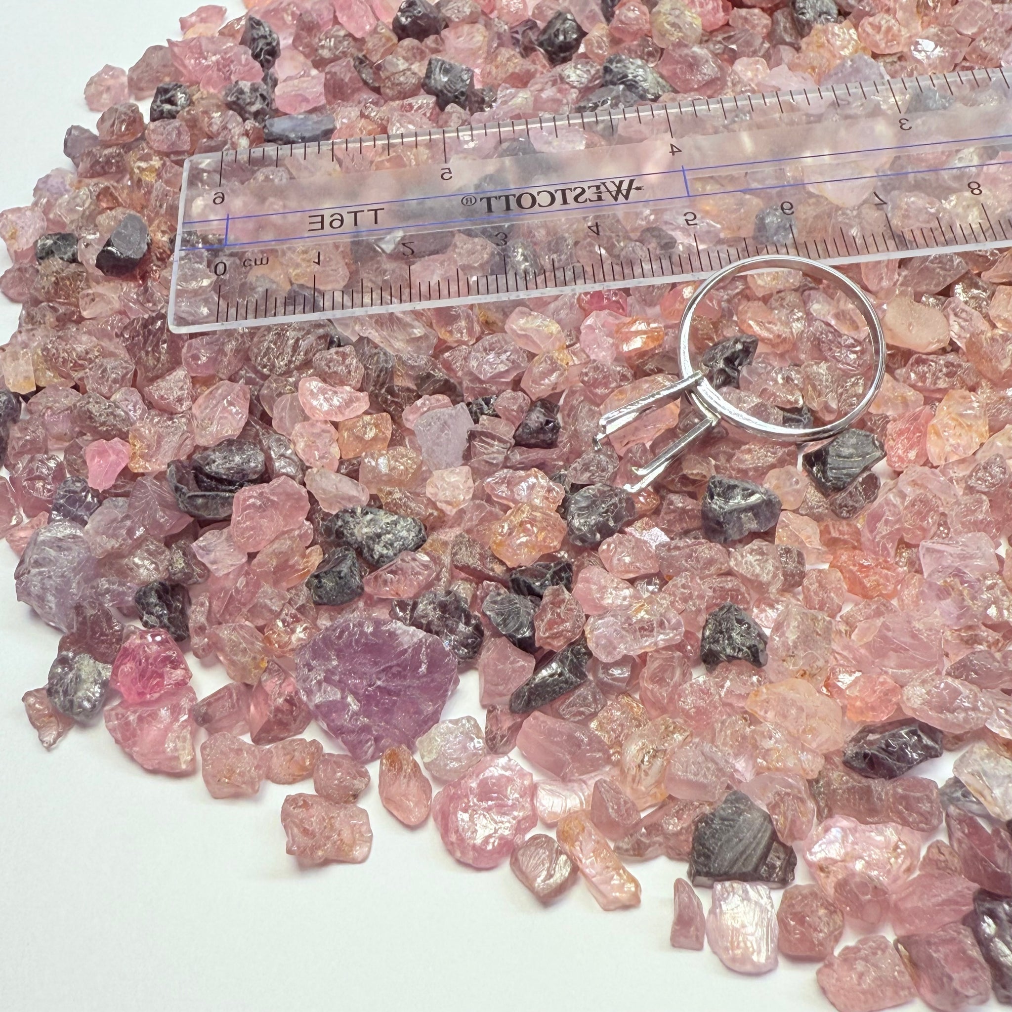 Mahenge Spinel Lot, 377.20gm / 1885ct, Mahenge, Tanzania, Untreated Unheated, melee sizes, 1.40ct average, at US$2 per gm that’s only US$0.40ct wholesale lot