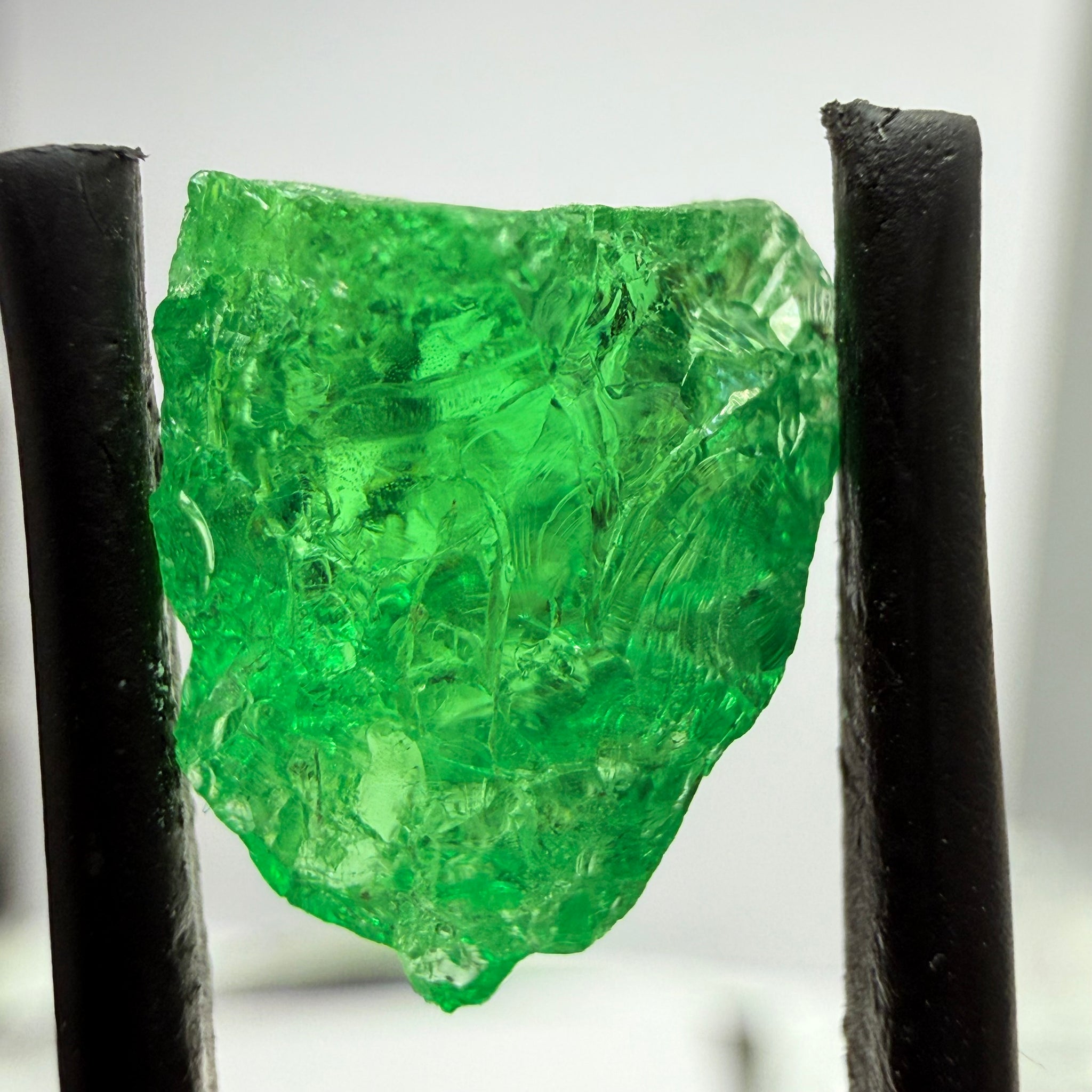 Tsavorite Garnet, 4.19ct, Tanzania, Untreated Unheated. Very slightly veiled, flattish shape