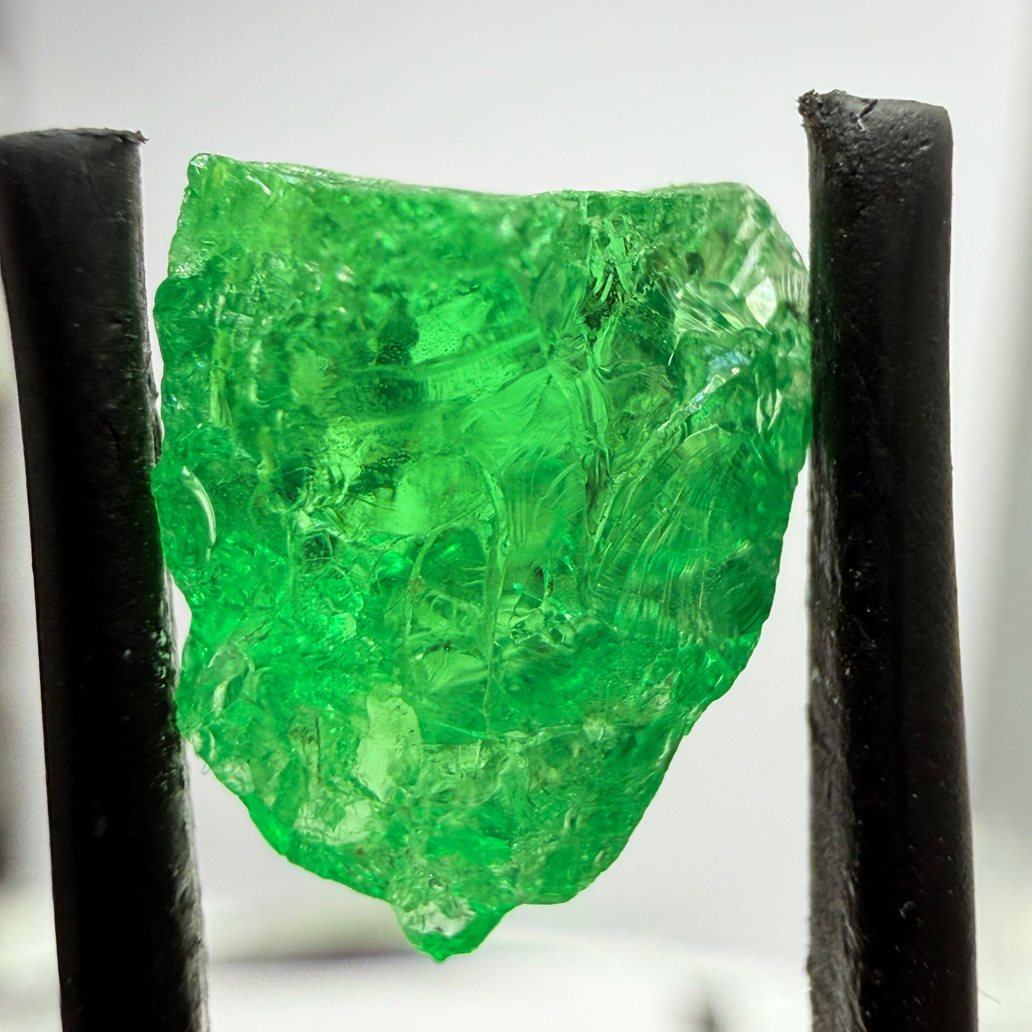 Tsavorite Garnet, 4.19ct, Tanzania, Untreated Unheated. Very slightly veiled, flattish shape
