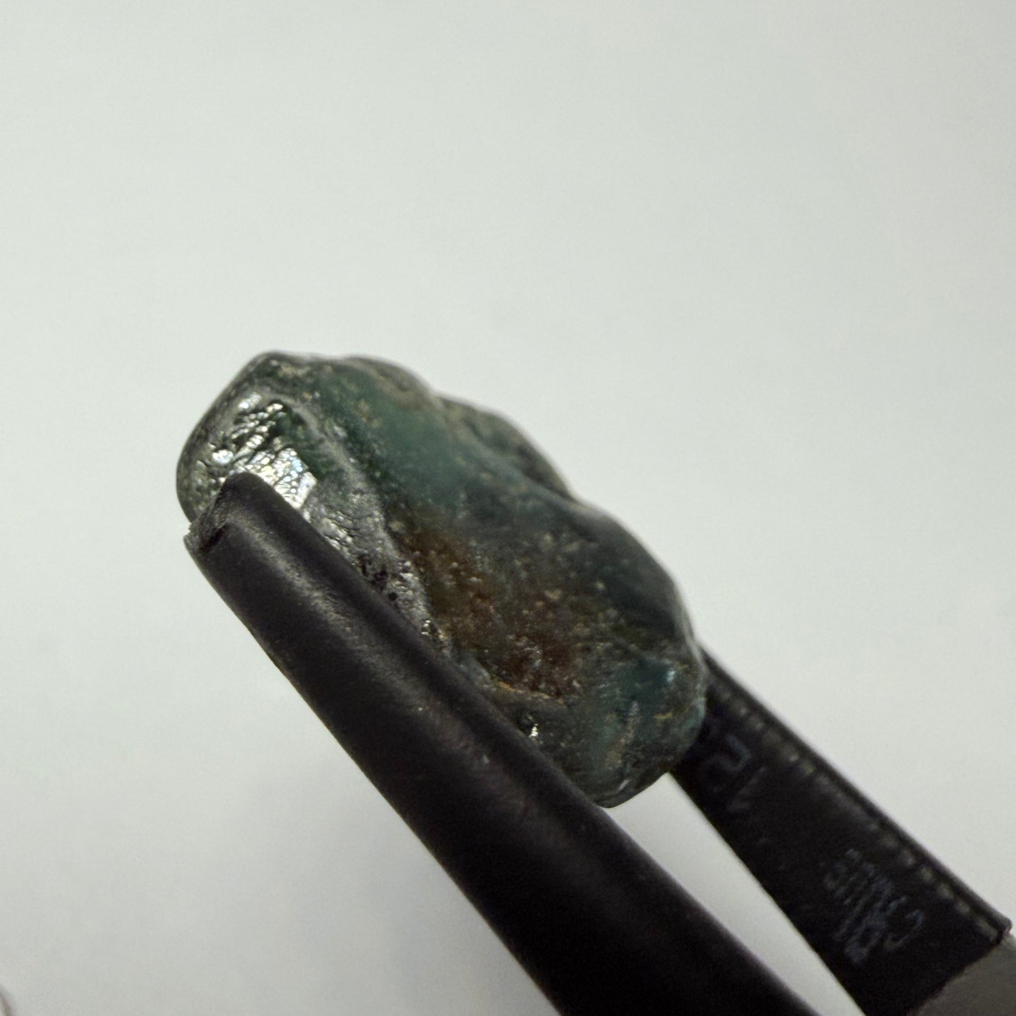 Umba Sapphire, 6.91ct, Umba Valley, Tanzania, Untreated Unheated. Slight inclusions at one end, rest vvs, flat shape and very dark