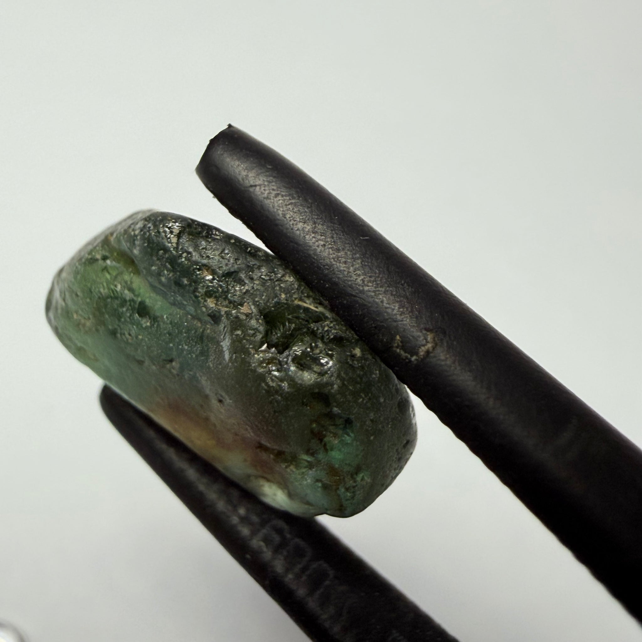 Umba Sapphire, 6.91ct, Umba Valley, Tanzania, Untreated Unheated. Slight inclusions at one end, rest vvs, flat shape and very dark