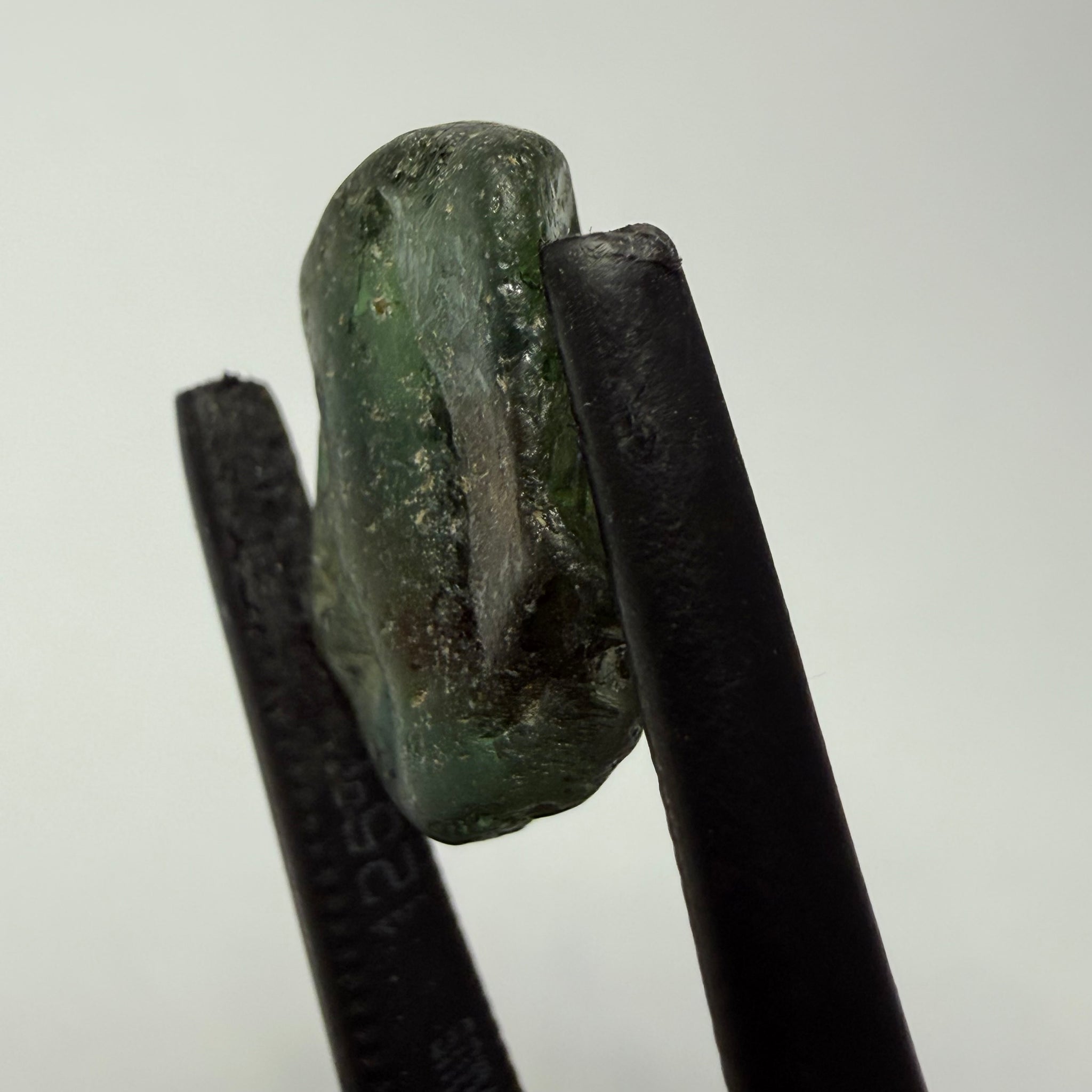 Umba Sapphire, 6.91ct, Umba Valley, Tanzania, Untreated Unheated. Slight inclusions at one end, rest vvs, flat shape and very dark