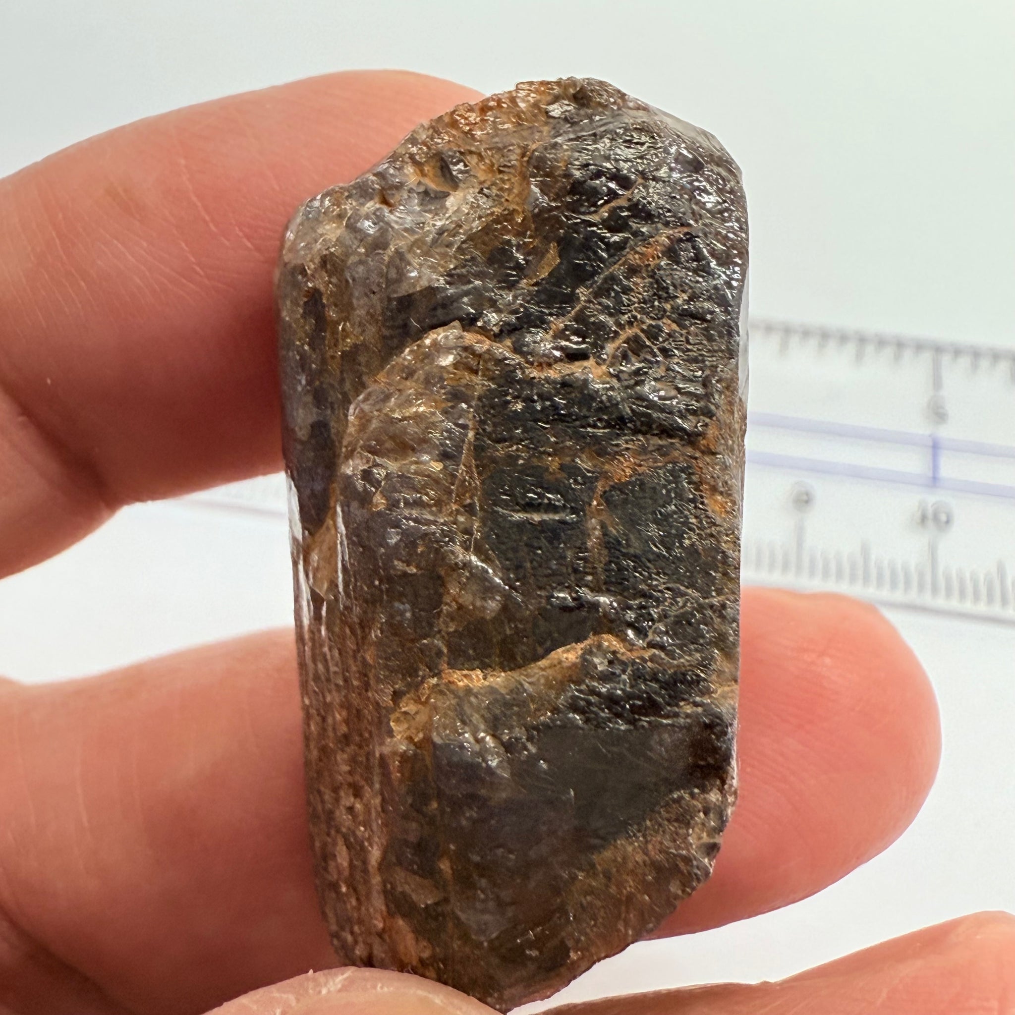 Tanzanite Crystal, virtually black, 94.58ct, Tanzania