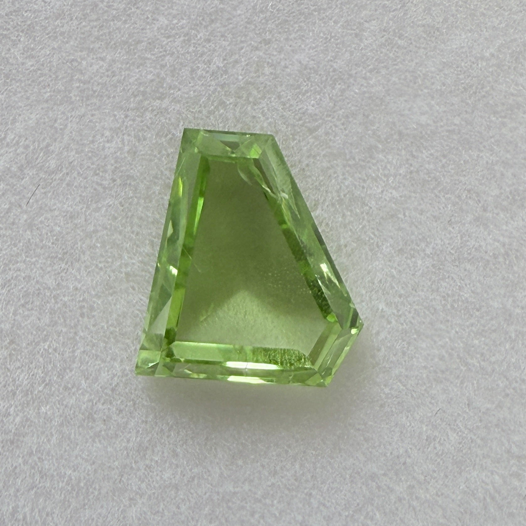 Tsavorite Garnet, 2.35ct, Tanzania. Untreated Unheated. Precision Tablet Cut.