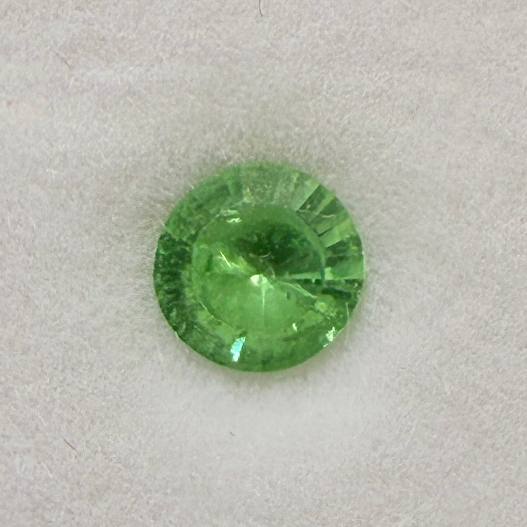Tsavorite Garnet, 0.46ct, Kenya, Unheated Untreated, native cut.