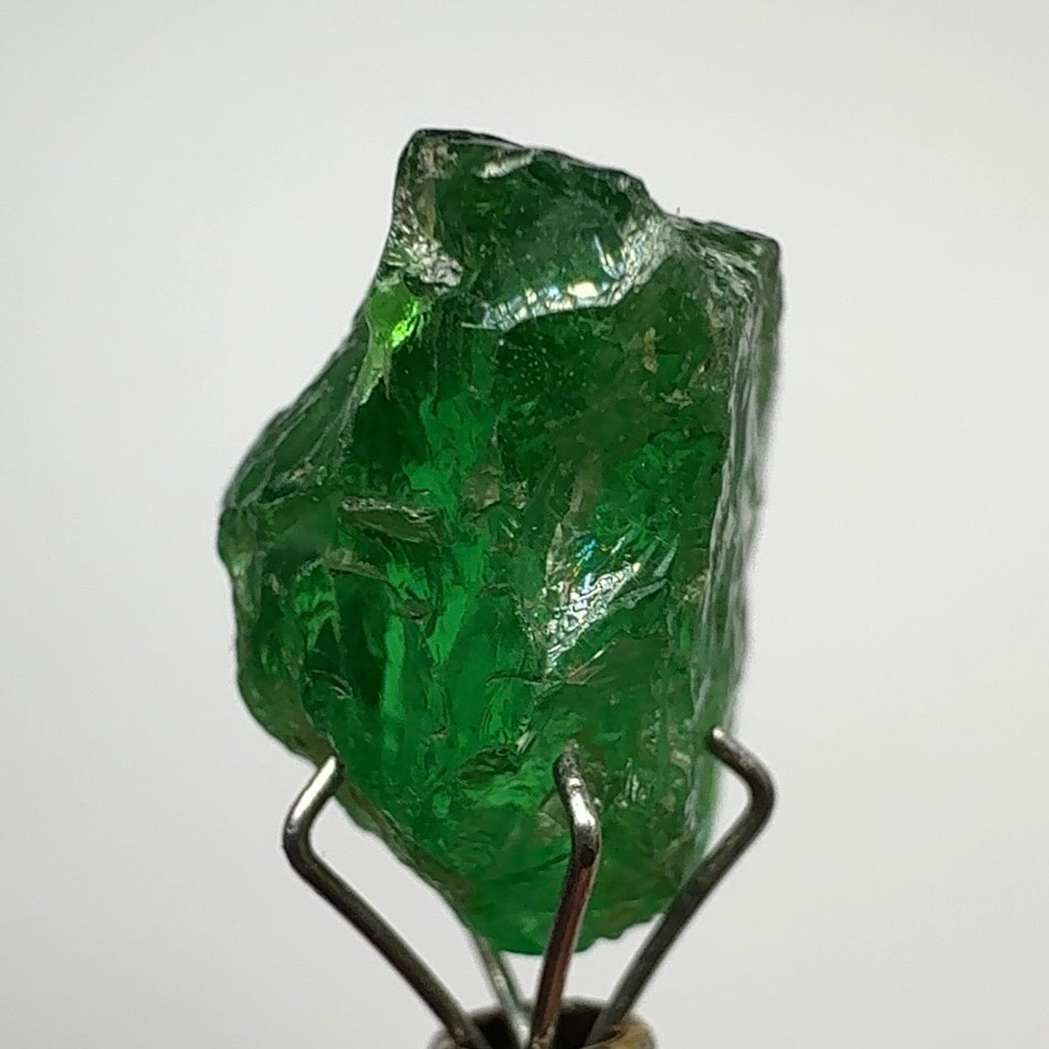 Tsavorite Garnet, 7.82ct, Tanzania, Untreated Unheated. Slightly included with slight veils