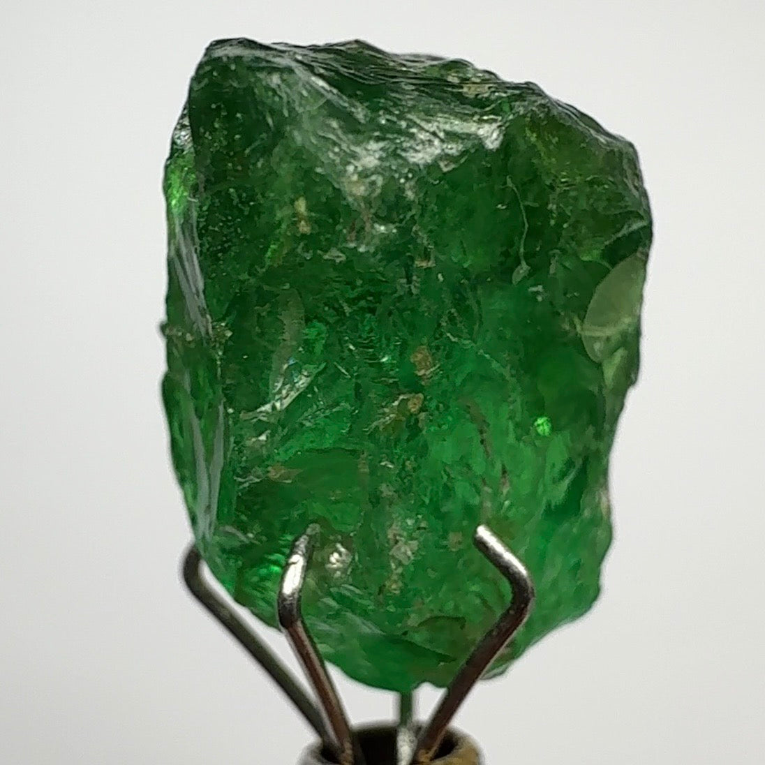 Tsavorite Garnet, 7.82ct, Tanzania, Untreated Unheated. Slightly included with slight veils