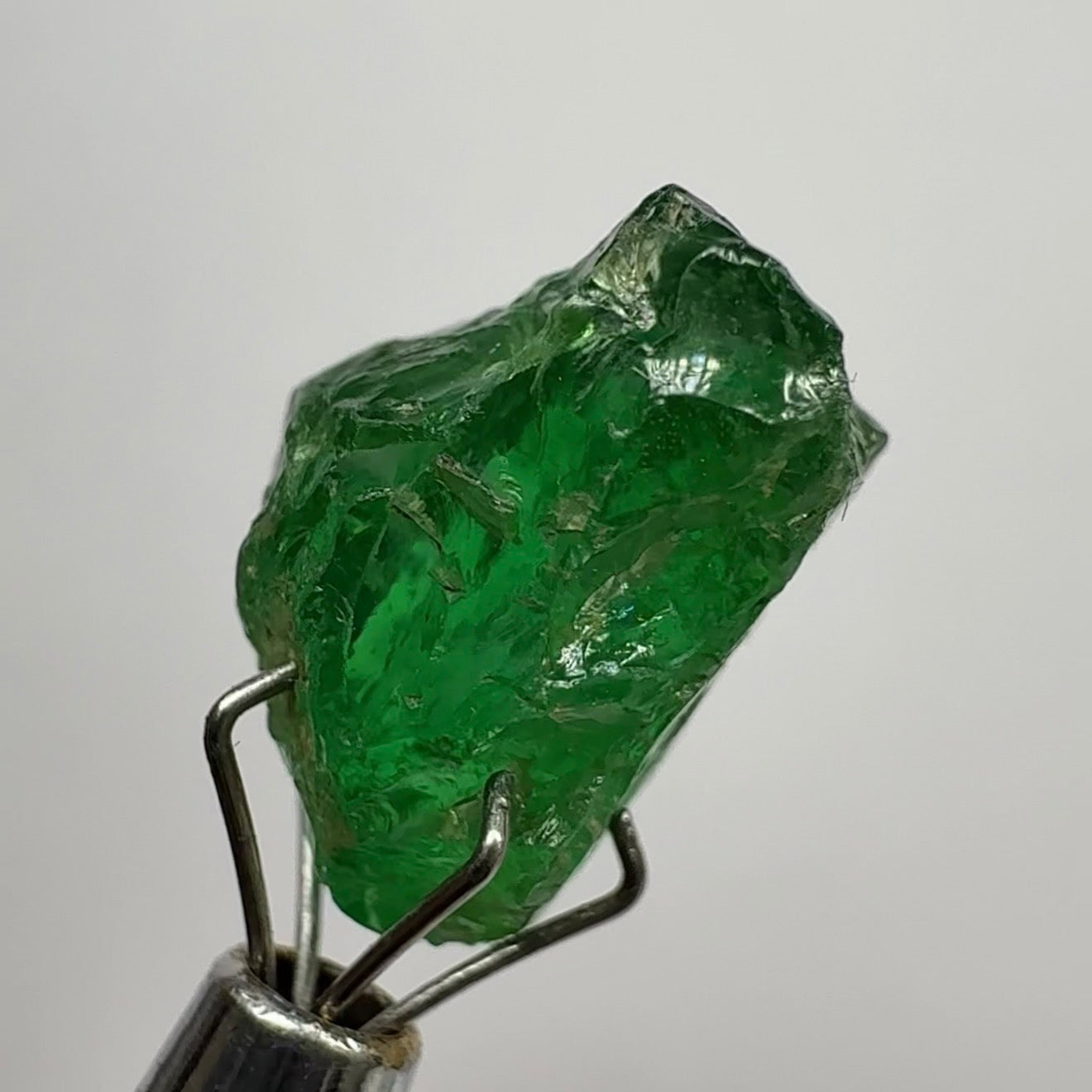 Tsavorite Garnet, 7.82ct, Tanzania, Untreated Unheated. Slightly included with slight veils