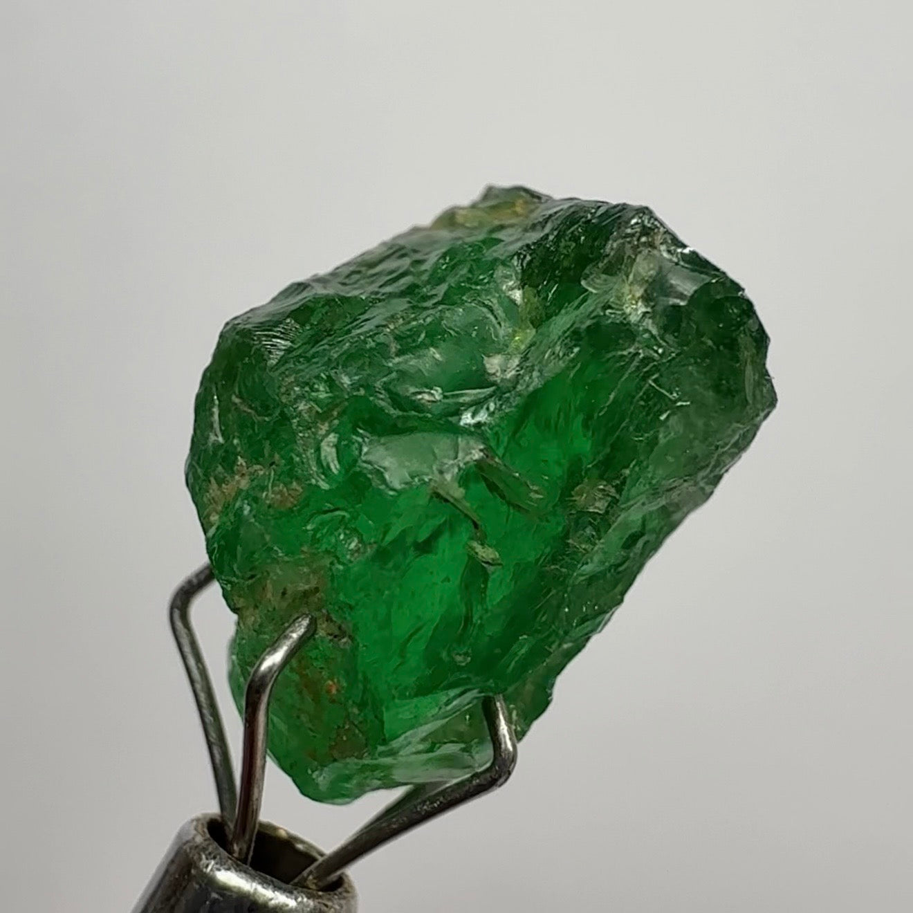 Tsavorite Garnet, 7.82ct, Tanzania, Untreated Unheated. Slightly included with slight veils
