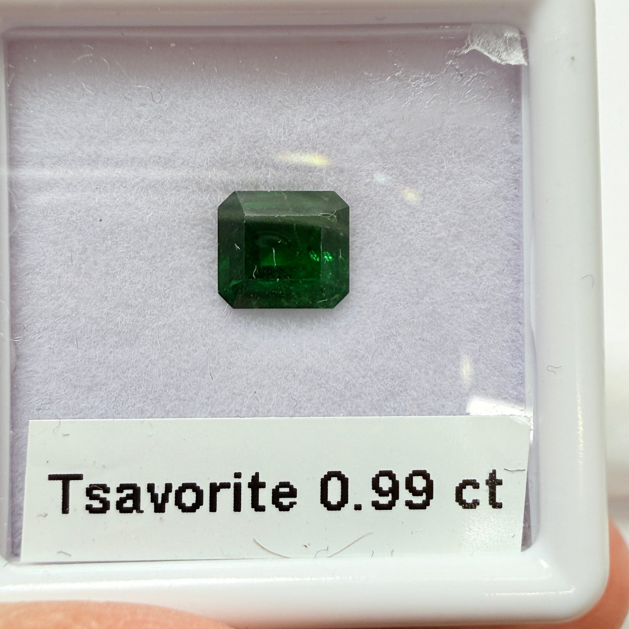 Tsavorite Garnet, 0.99ct, Kenya, Unheated Untreated, native cut.