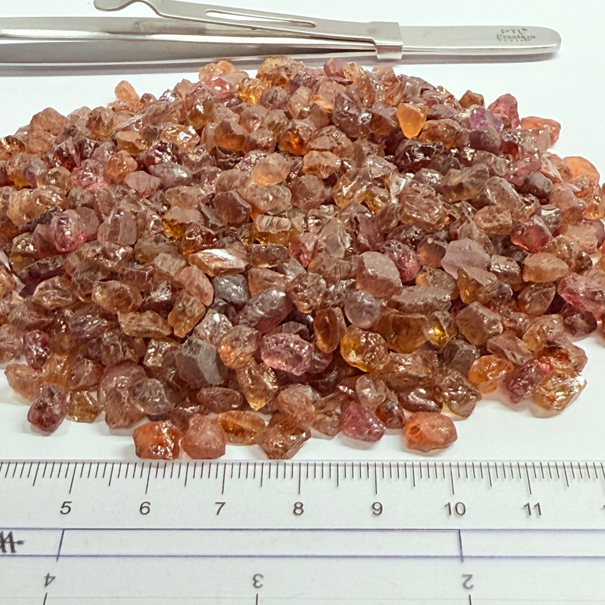 Mixed Garnets from Lindi Tanzania Lot, 197gm / 985ct, many Malayas, colour change / shift, all are either slightly included or spotty, less than $3/gm, 1.4ct av.
