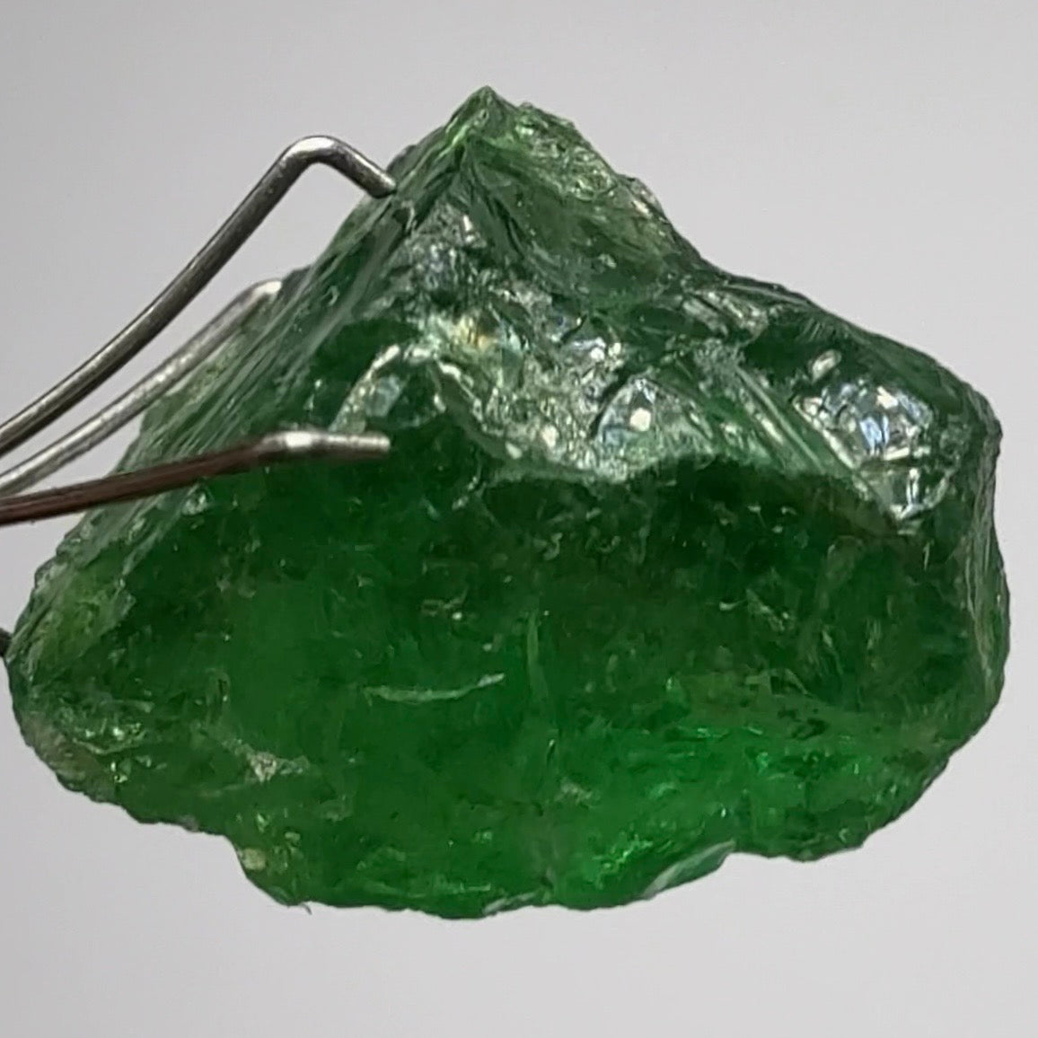 Tsavorite Garnet, 10.94ct, Tanzania, Untreated Unheated. Heavily veiled