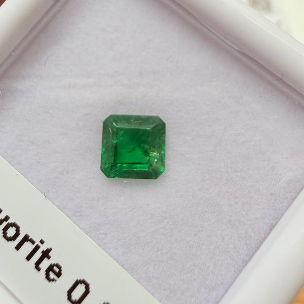 Tsavorite Garnet, 0.64ct, Kenya, Unheated Untreated, native cut.