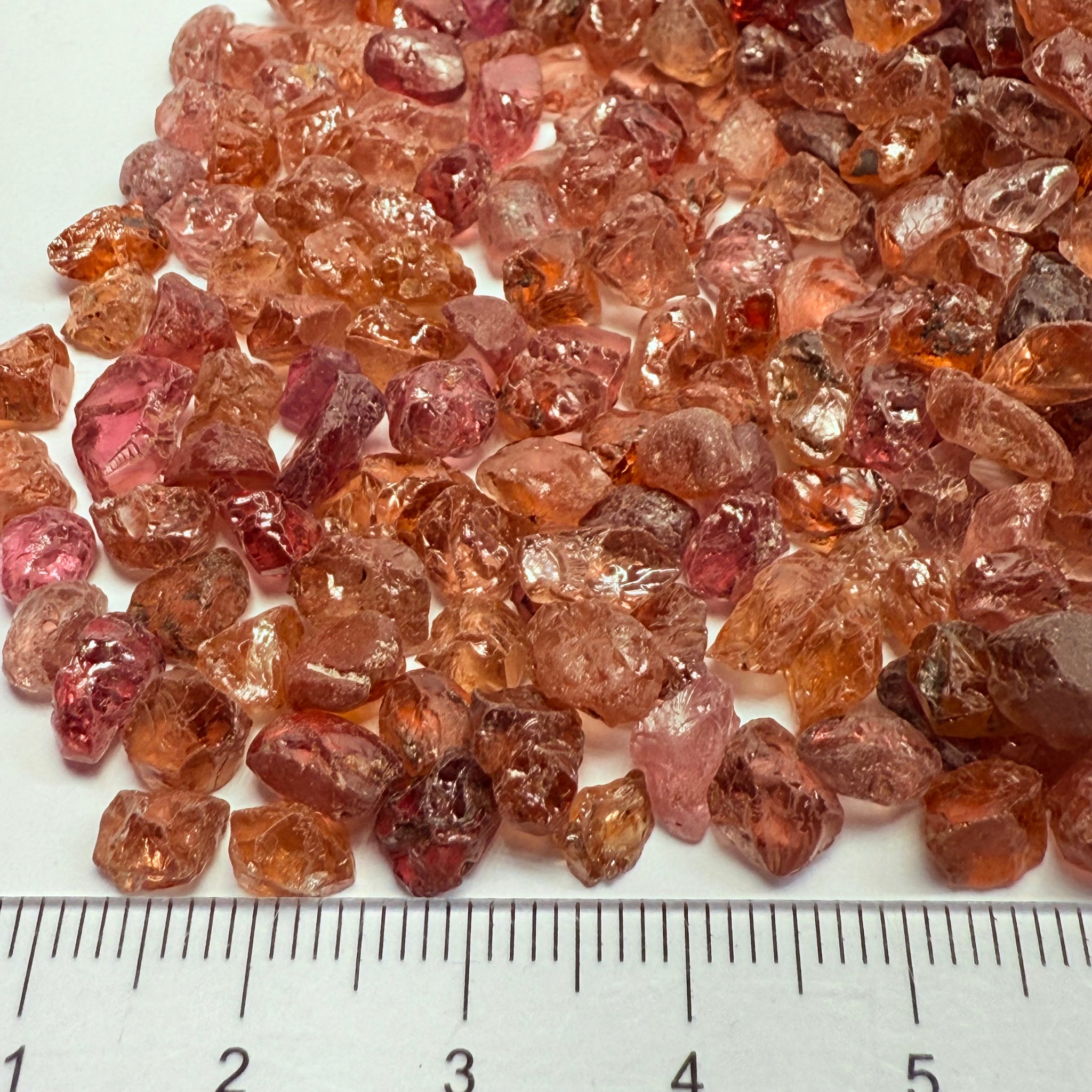 Mixed Garnets from Lindi Tanzania Lot, 197gm / 985ct, many Malayas, colour change / shift, all are either slightly included or spotty, less than $3/gm, 1.4ct av.