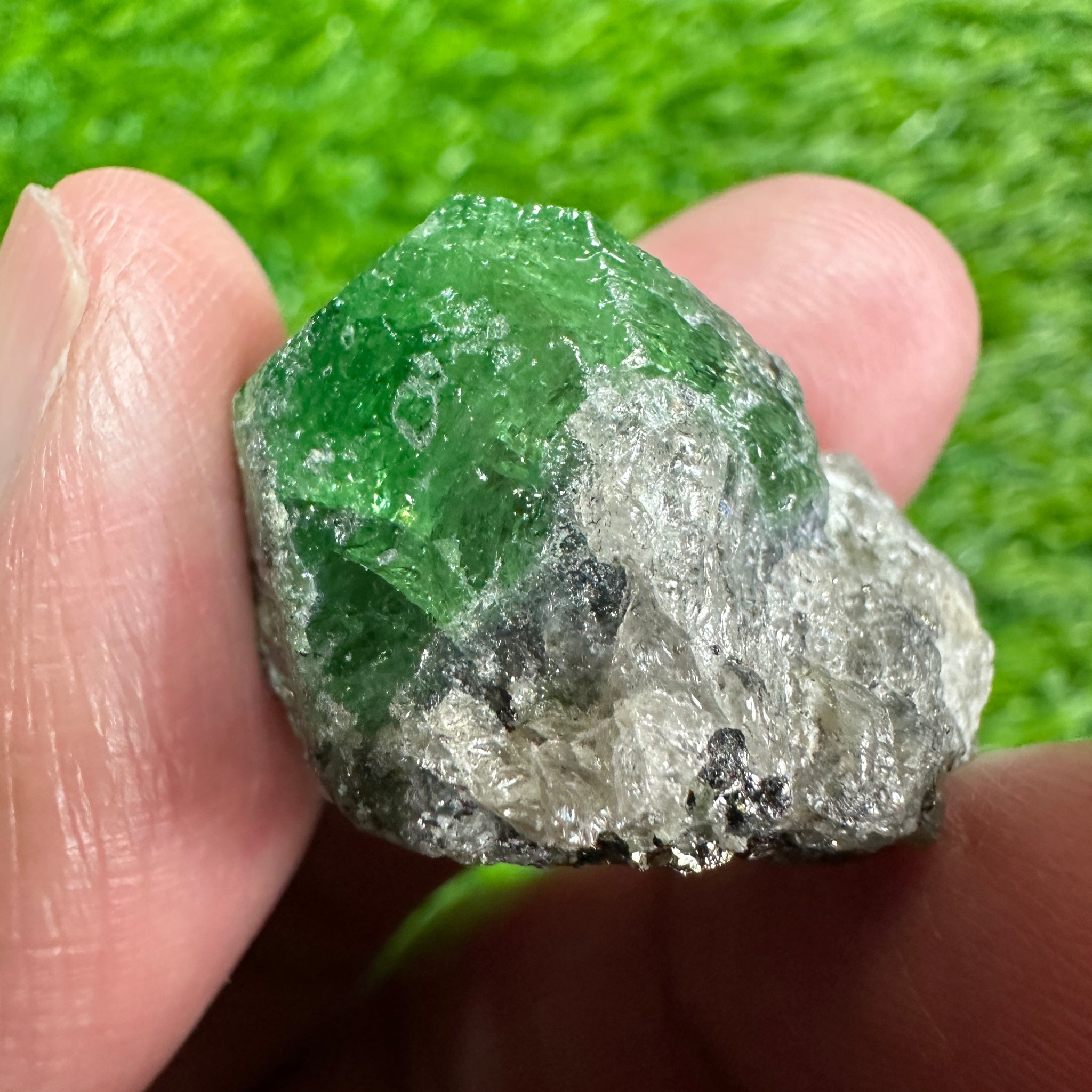 Tsavorite Garnet Crystal on Matrix, 13.90gm, Merelani, Tanzania, Untreated Unheated