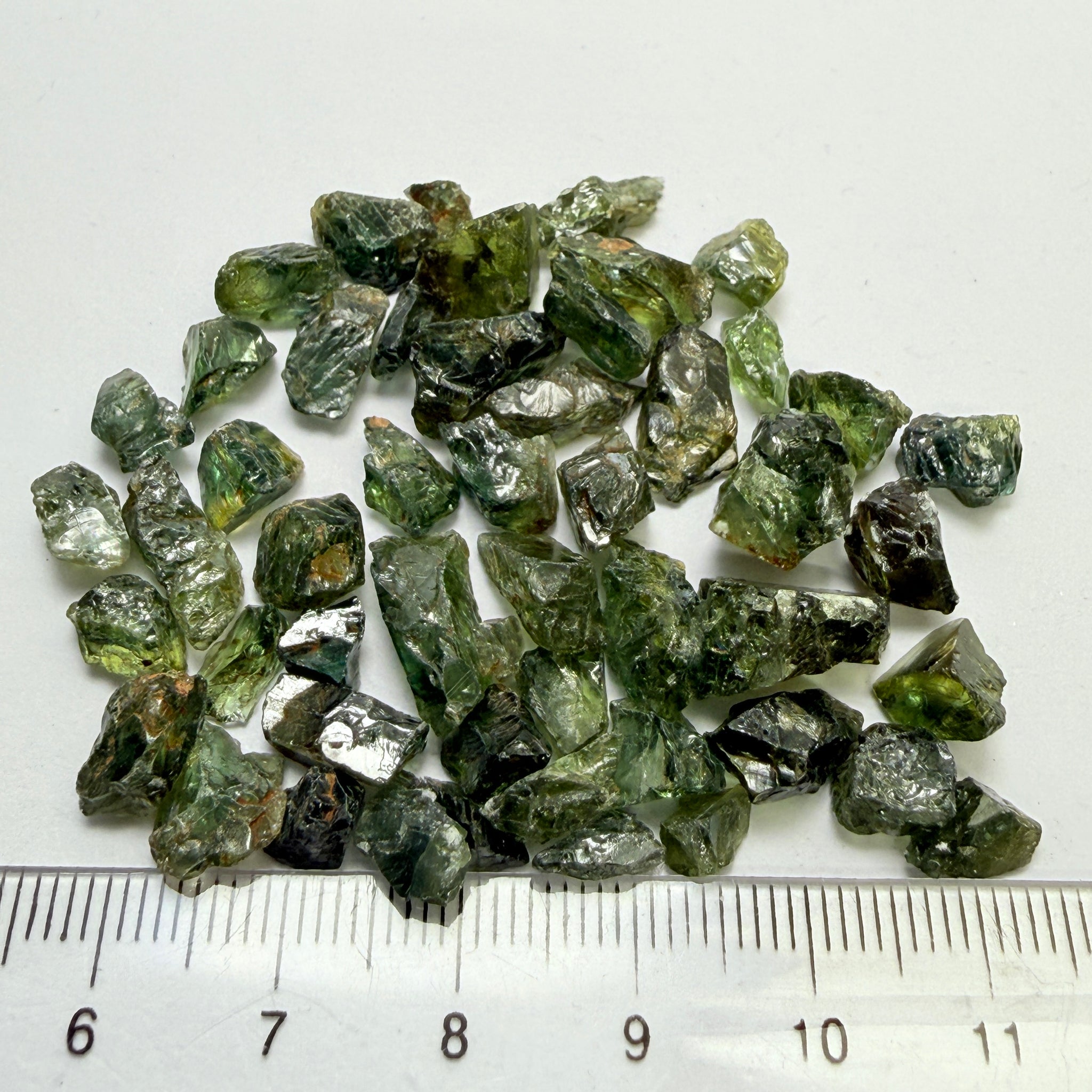 Sapphire Lot, 118.41ct, Garbatulla, Northern Kenya, Untreated Unheated, slightly included to included stones, mixed lot, facet with inclusions