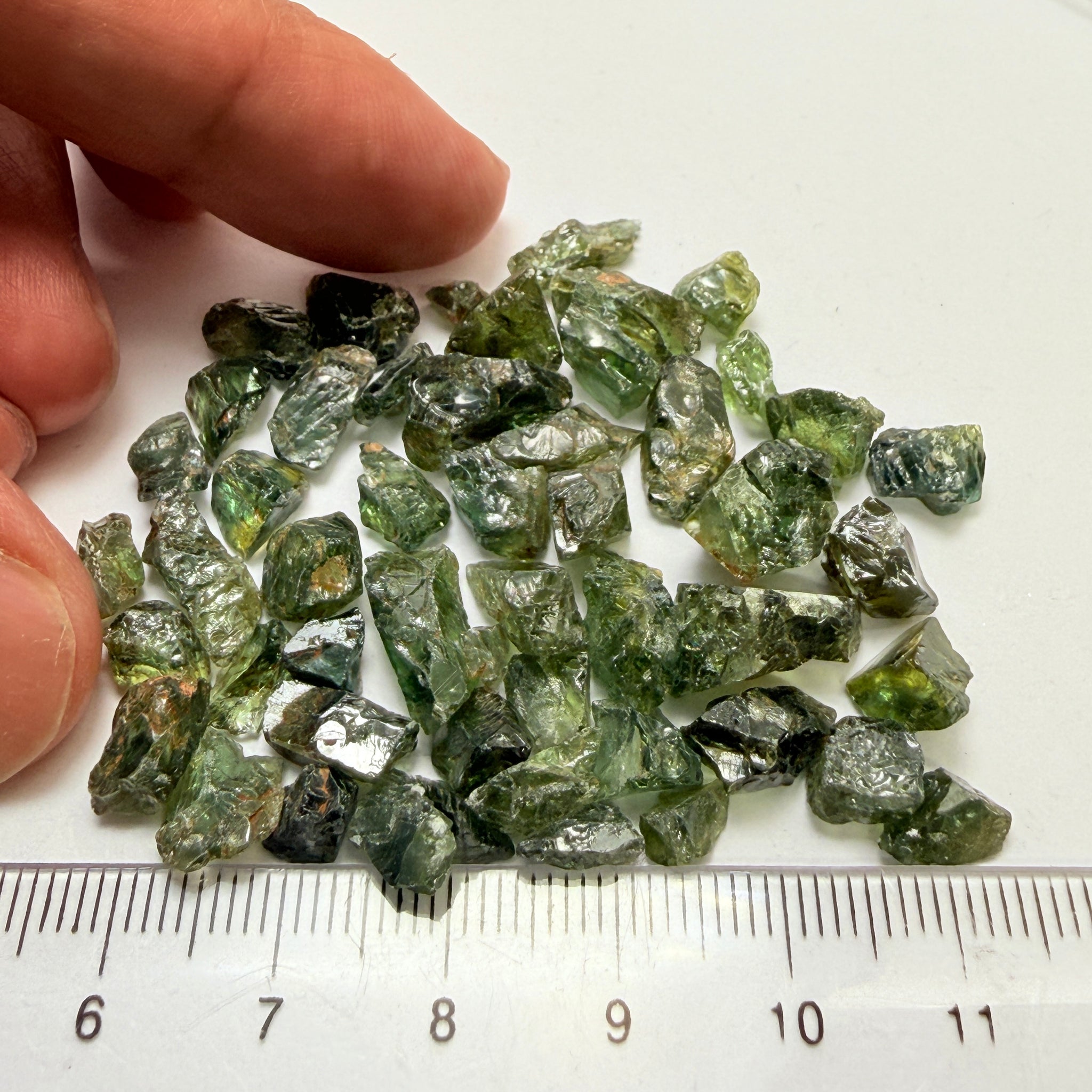 Sapphire Lot, 118.41ct, Garbatulla, Northern Kenya, Untreated Unheated, slightly included to included stones, mixed lot, facet with inclusions