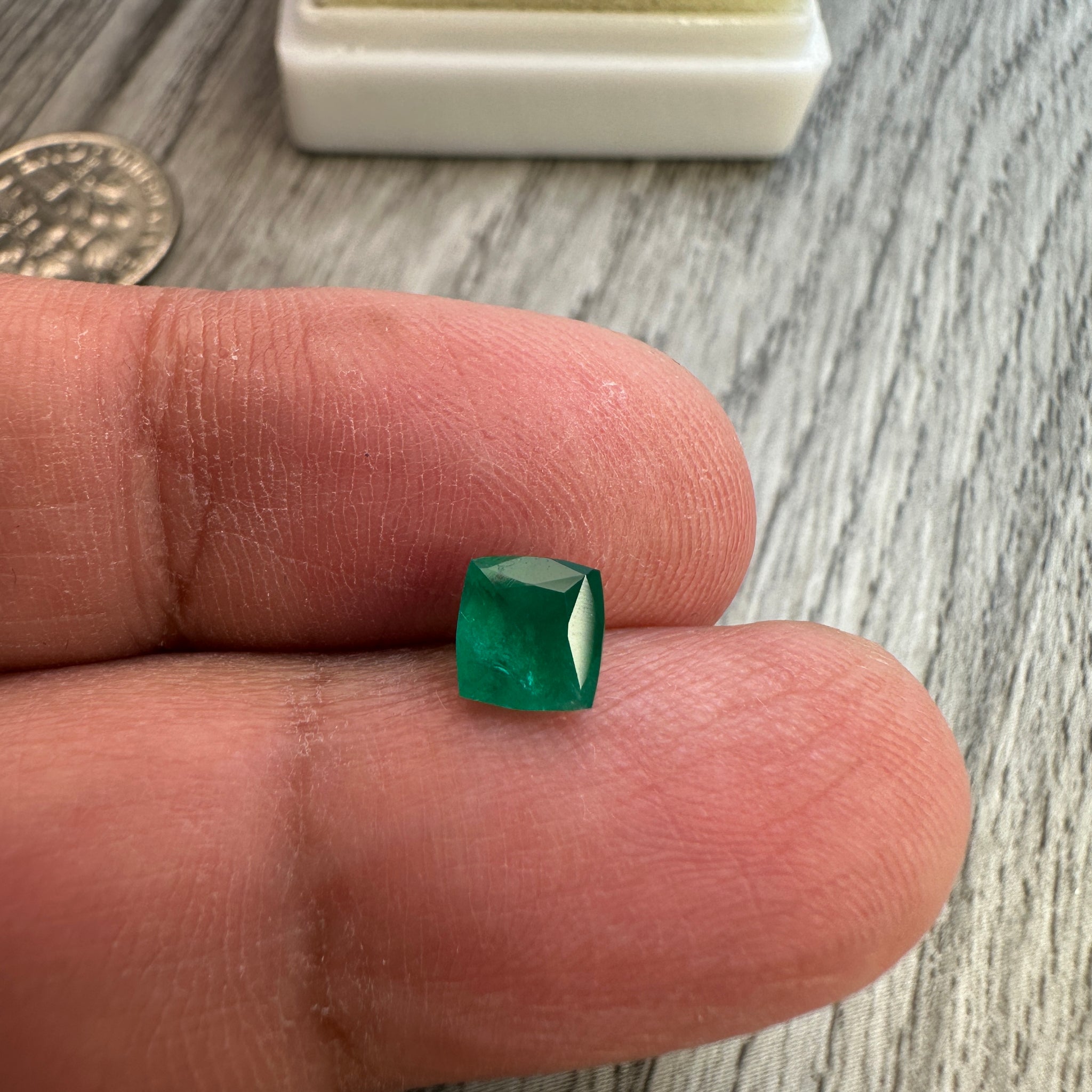 Emerald, 0.67ct, Tanzania, No Oil, Untreated Unheated.