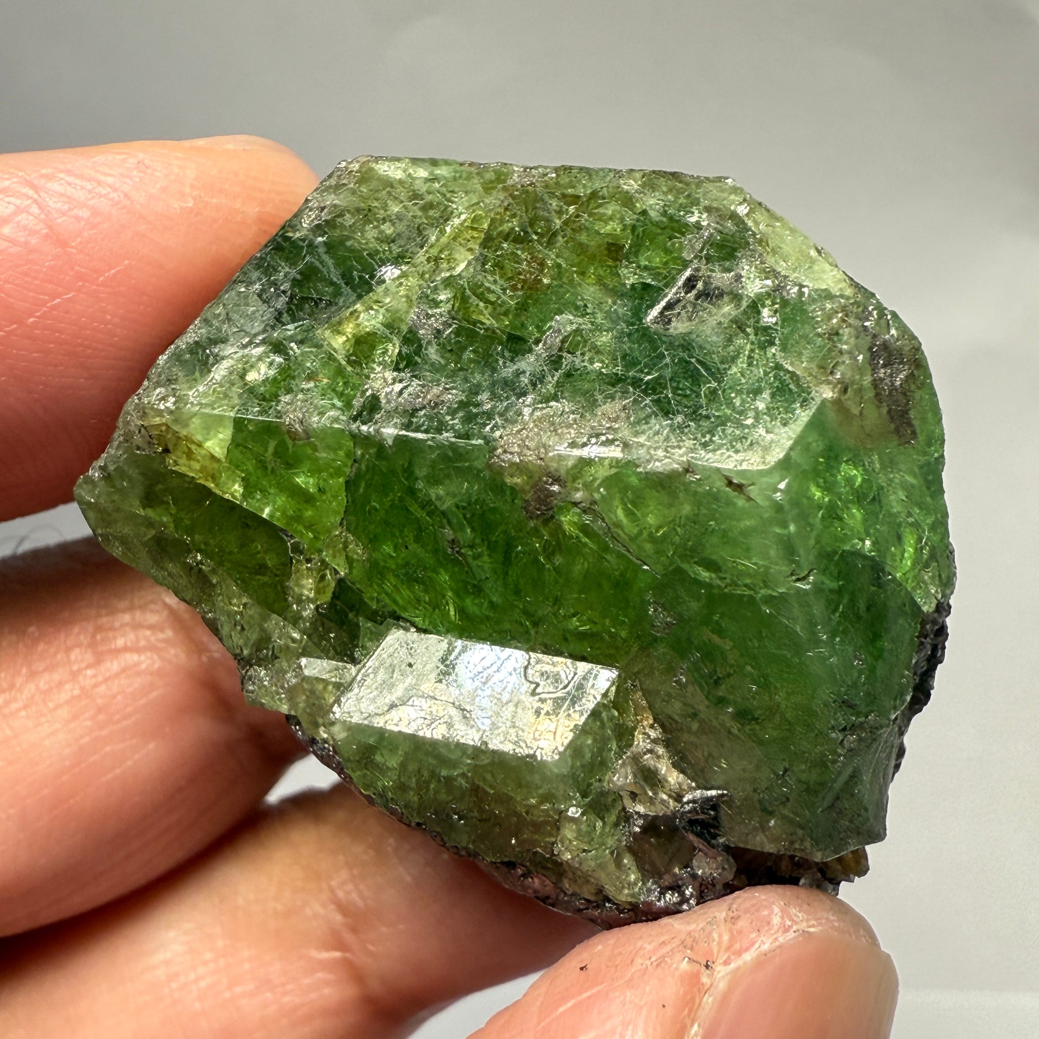 Tsavorite Crystal, 38.00gm / 190.00ct, Merelani, Tanzania, Unheated Untreated