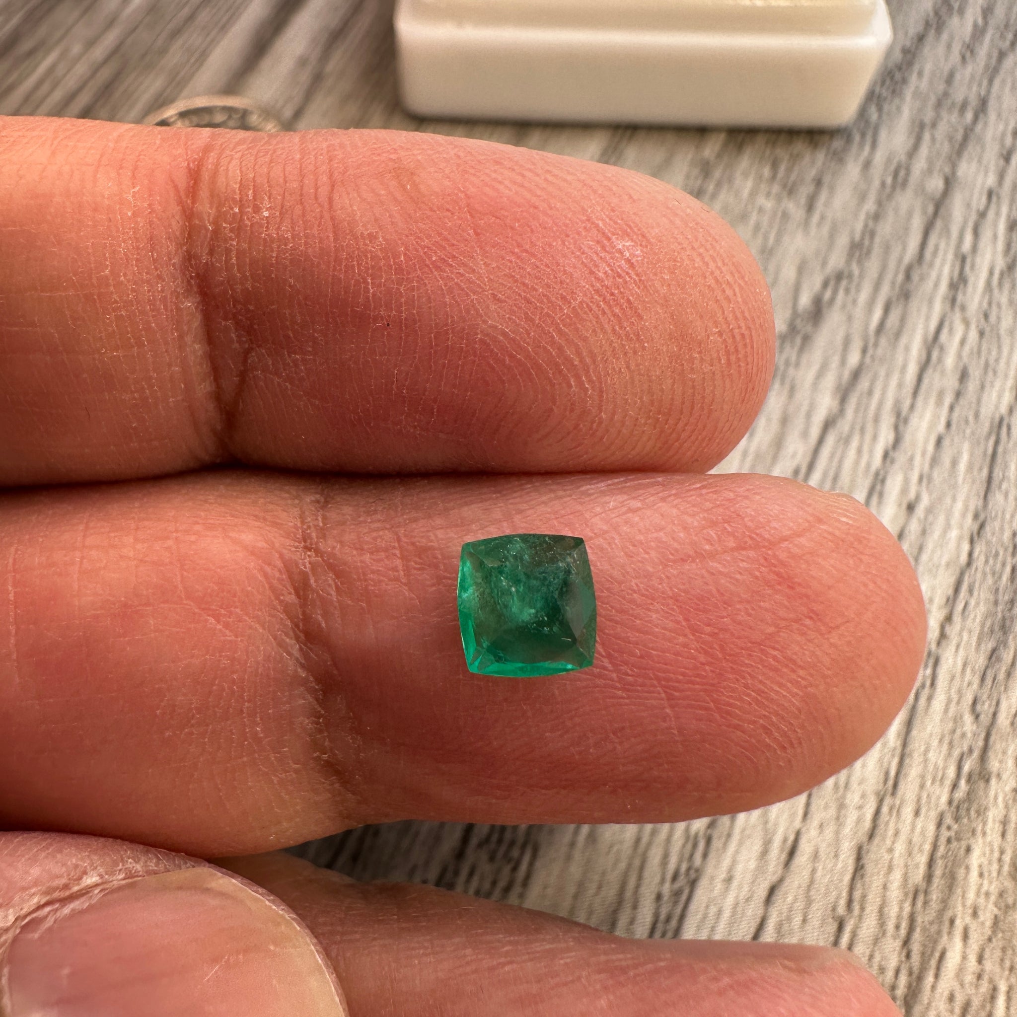 Emerald, 0.67ct, Tanzania, No Oil, Untreated Unheated.