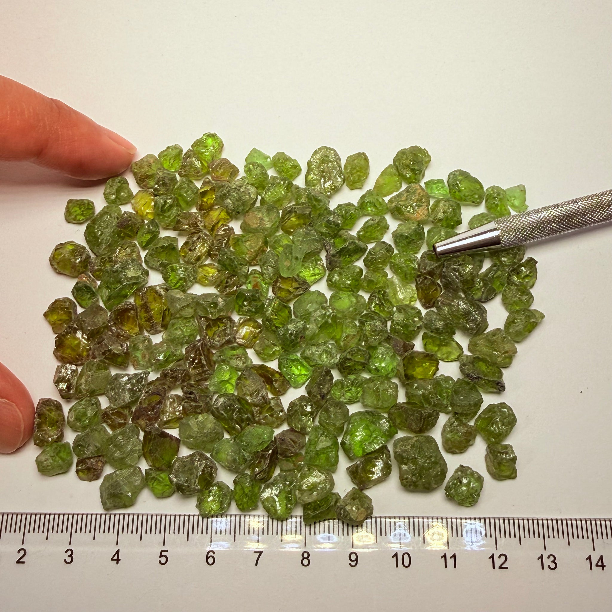 Peridot Lot, 90.00gm / 450.00ct, Tanzania, Untreated Unheated, mixed clarity lot from vvs-vs-si-included