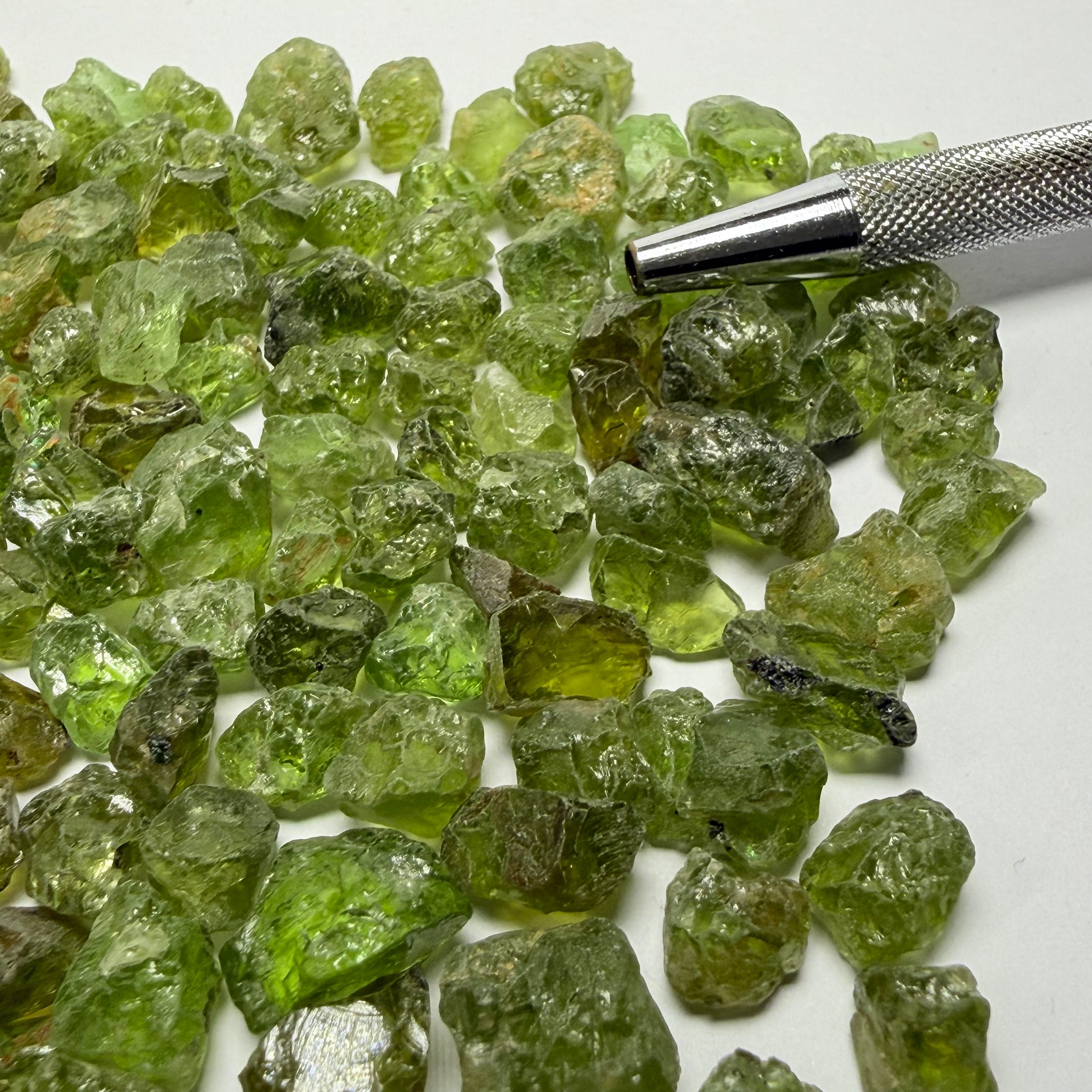 Peridot Lot, 90.00gm / 450.00ct, Tanzania, Untreated Unheated, mixed clarity lot from vvs-vs-si-included