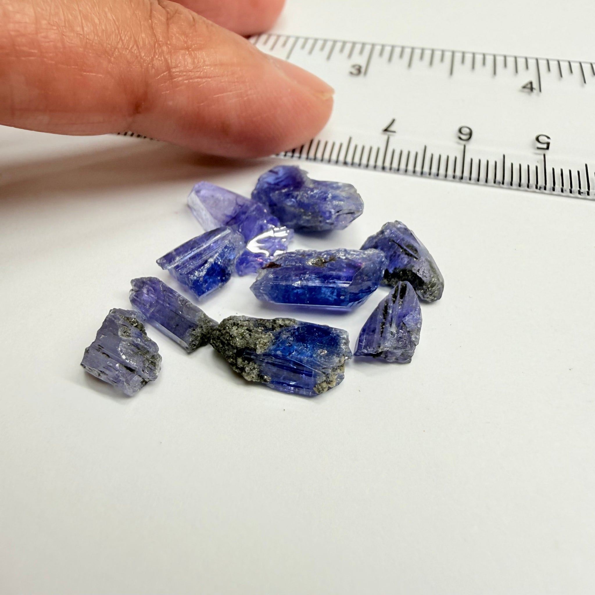 Tanzanite Crystal Lot, 27.62ct, Merelani, Tanzania. Gently Heated, these are tiny but great for setting as is