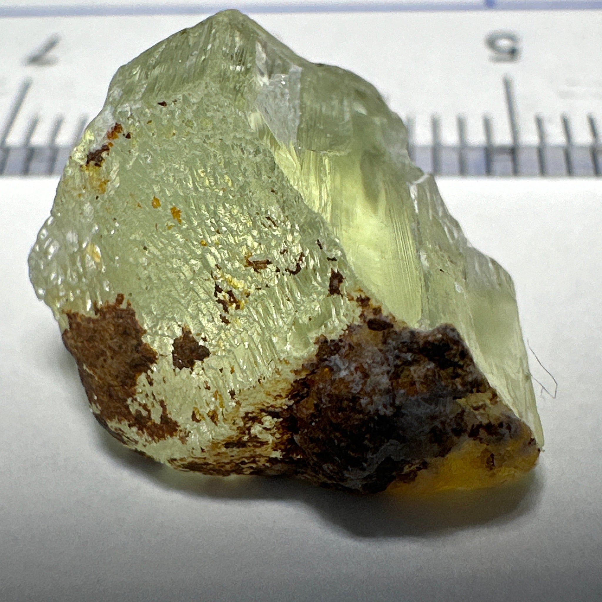 Tremolite Crystal, 13.66ct, Merelani, Tanzania, Untreated Unheated. Crack inside, the rest is vvs-if, see pic. Beautiful soft lime green colour